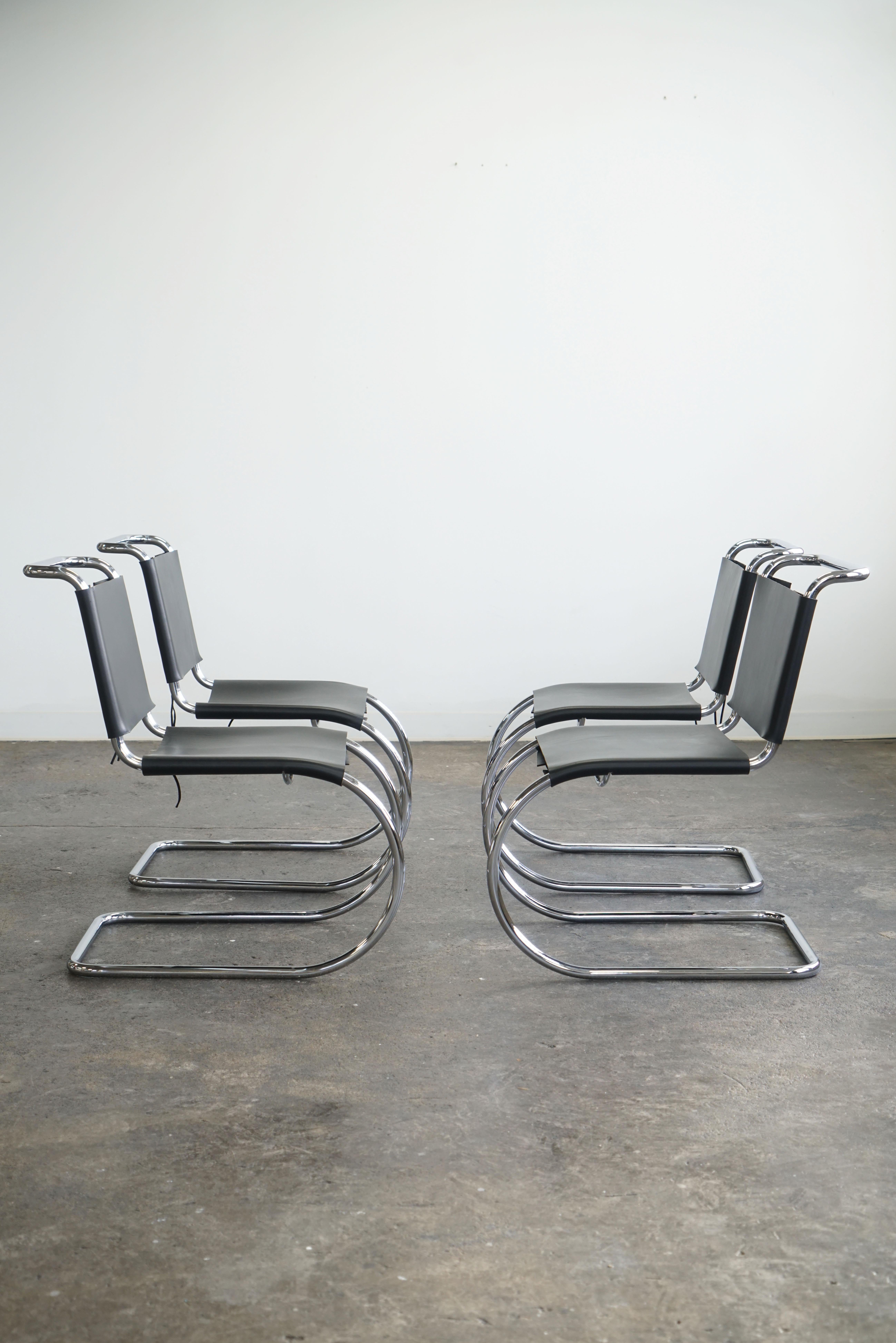 Set of 4 Mies van der Rohe Leather MR10 Cantilever Chairs for Knoll / Stendig In Good Condition In Chicago, IL
