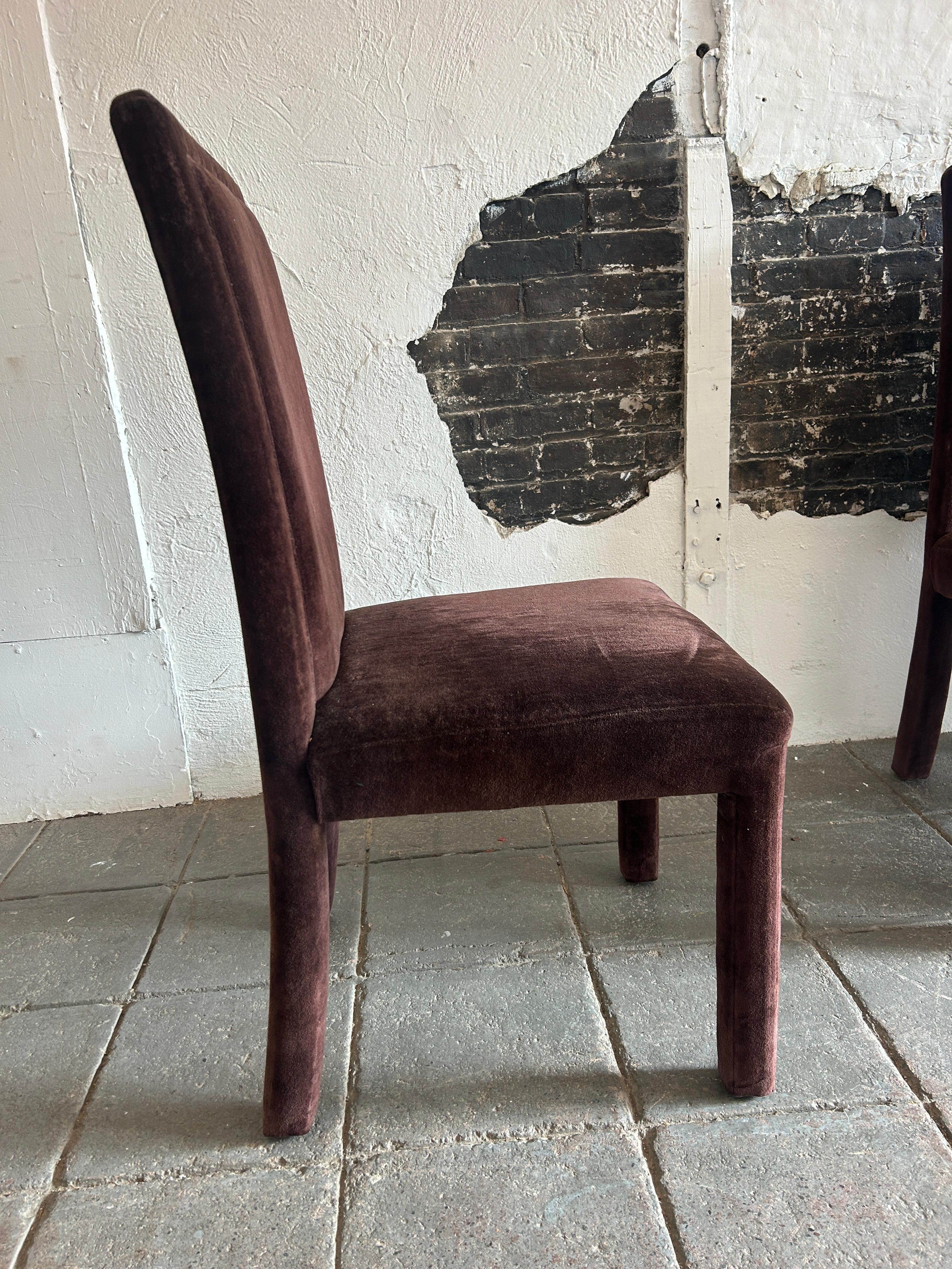 Set of 4 Milo baughman fully upholstered velvet parsons dining chairs In Good Condition In BROOKLYN, NY
