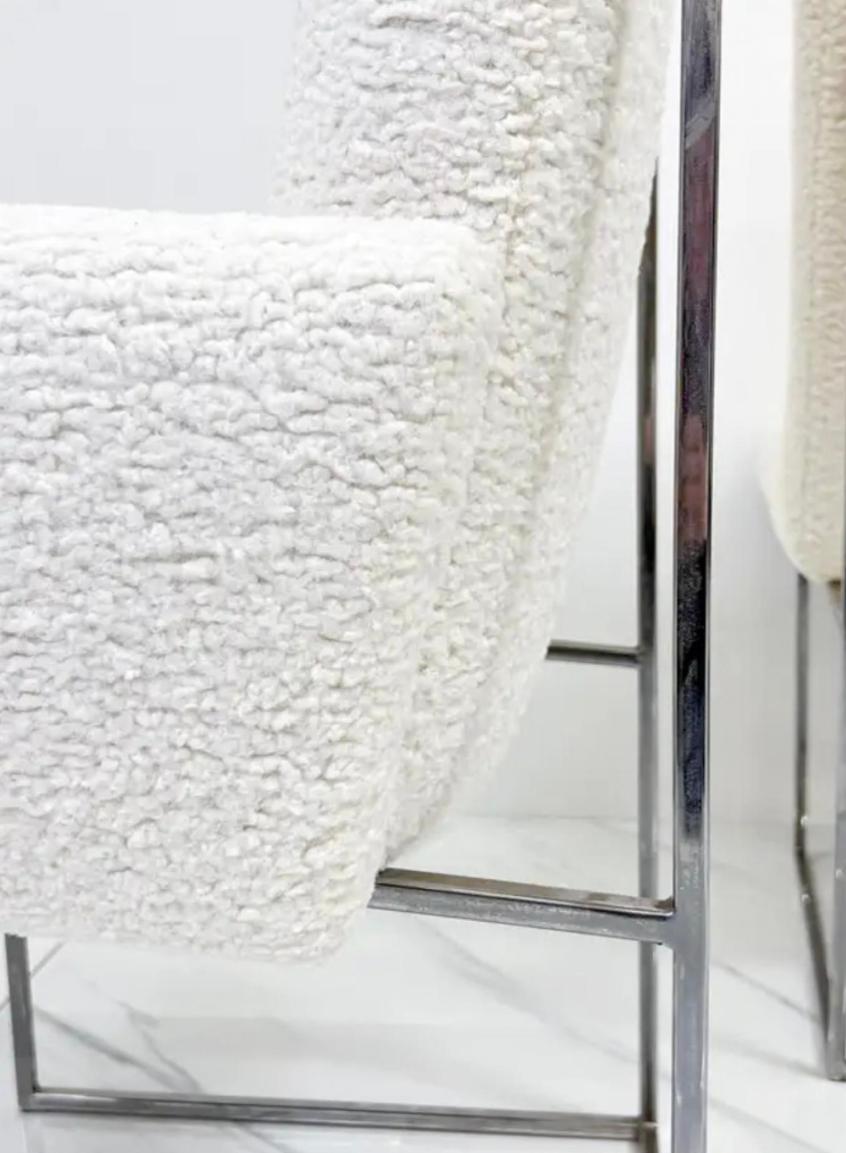 Satz von 4 Milo Baughman Thin Line Esszimmerstühlen aus elfenbeinfarbenem Boucle, 1970er Jahre (amerikanisch) im Angebot