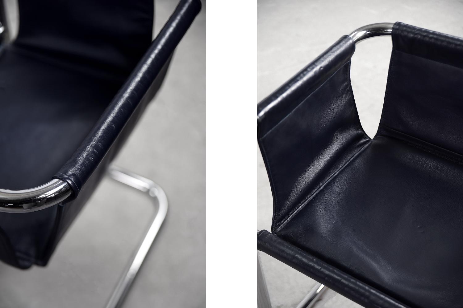 Set of 4 Minimalist Bauhaus Chrome-Plated Tubular Steel&Blue Leather Armchair For Sale 6