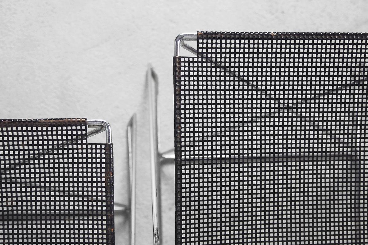 Set of 4 Minimalist Metal X-Line Chairs by Niels Jørgen Haugesen for Hybodan For Sale 4