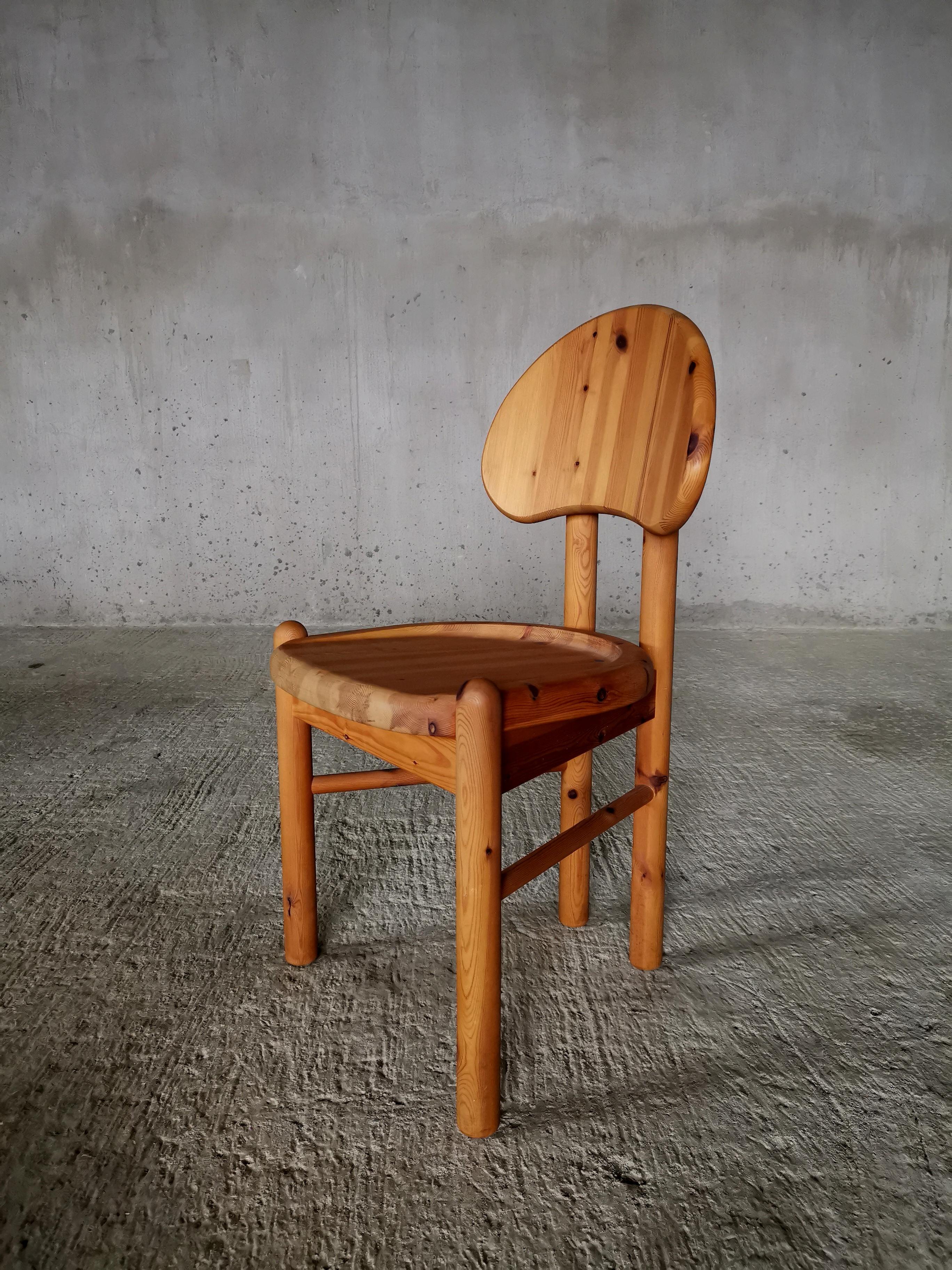 Danish Set of 4 mint solid pine dining chairs, style of Rainer Daumiller. Denmark 1970s For Sale
