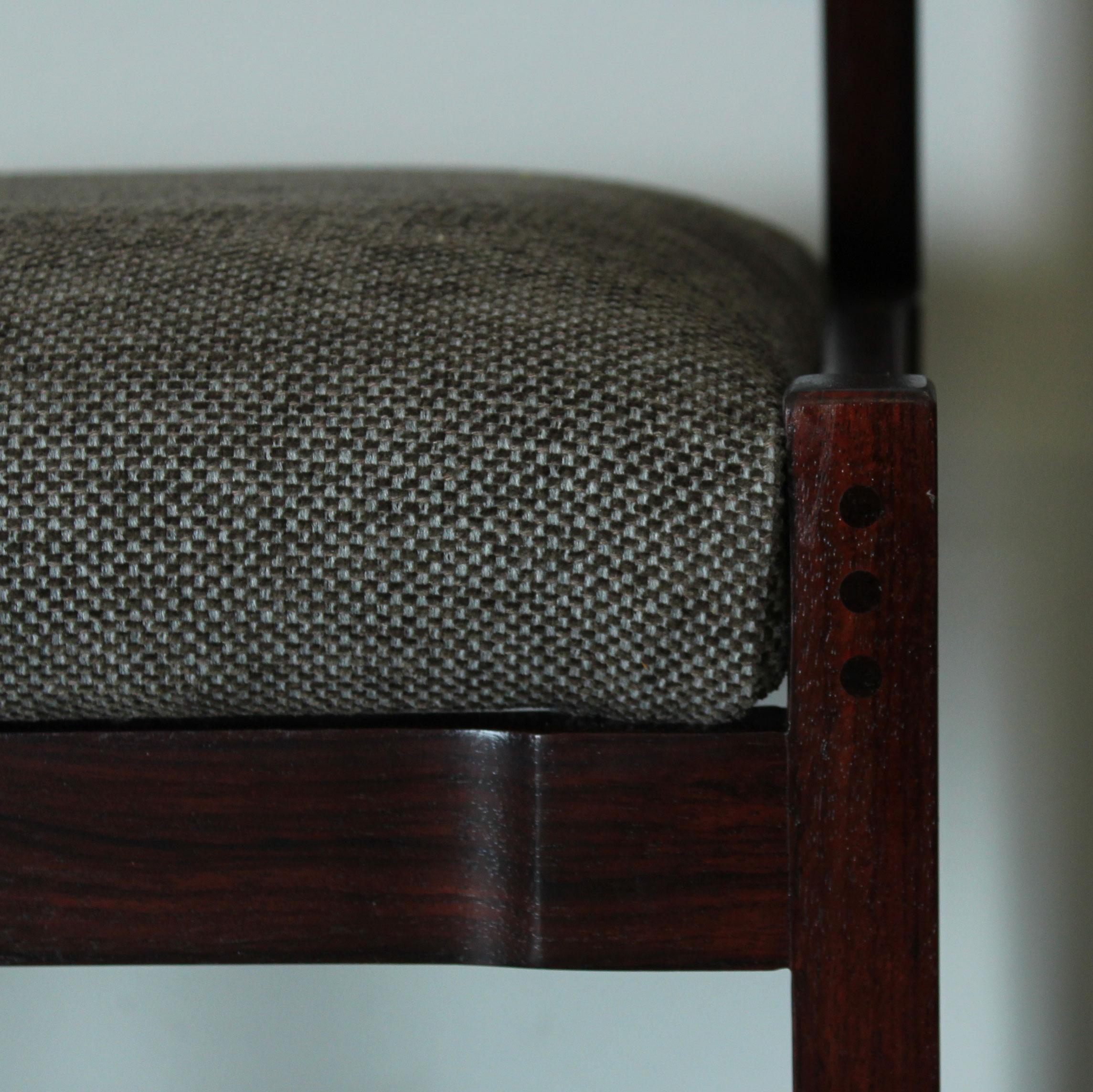 Satz von 4 Model No. 102 Stühlen von Gianfranco Frattini für Cassina, Italien, 1960er Jahre im Angebot 11