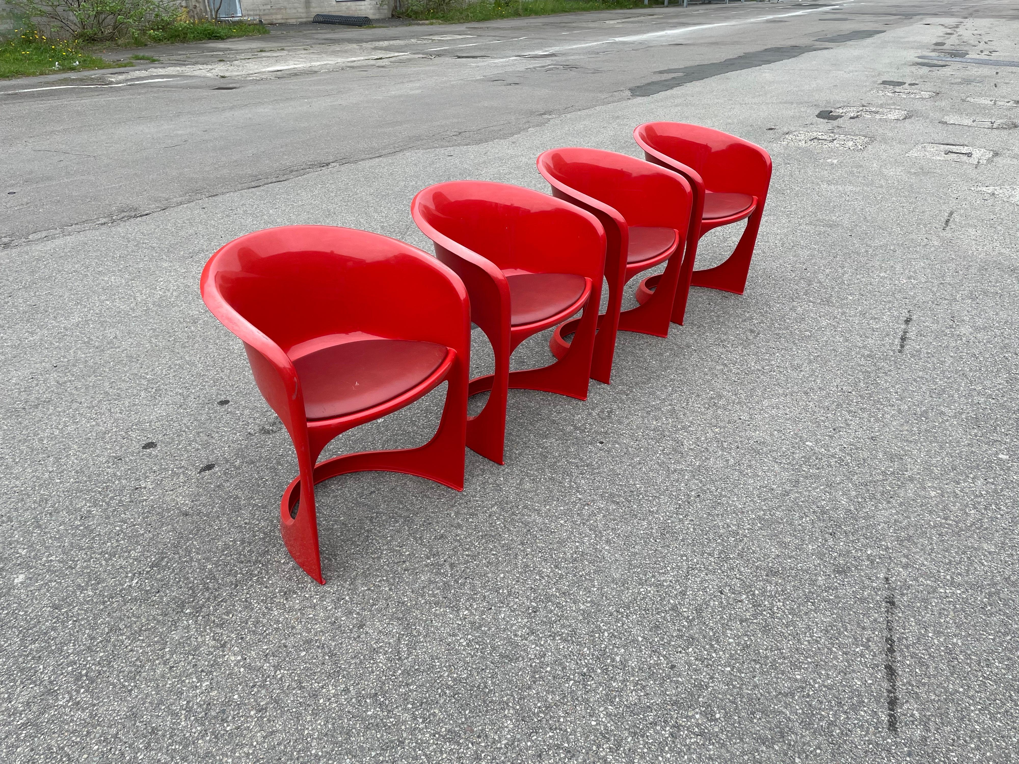 Satz von 4 stapelbaren Esszimmerstühlen von Steen Østergaard für Cado, 1960er Jahre (Mitte des 20. Jahrhunderts) im Angebot