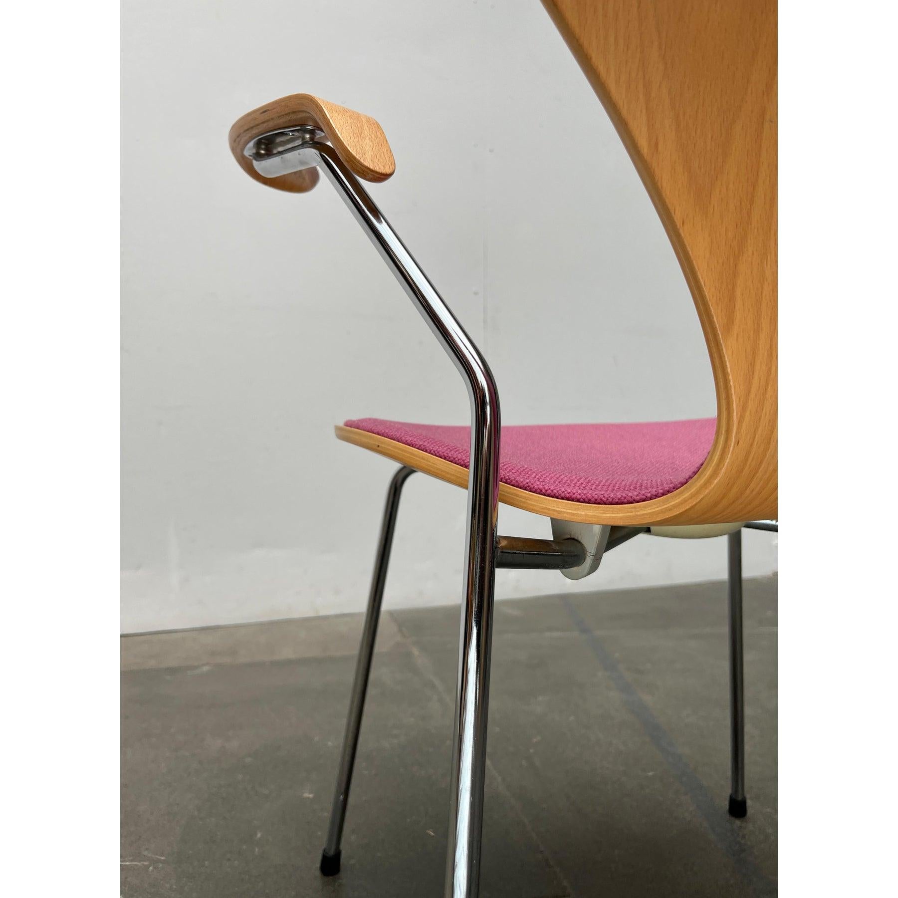 Ensemble de 4 fauteuils empilables modèle 3107 d'Arne Jacobsen, 1990 en vente 4