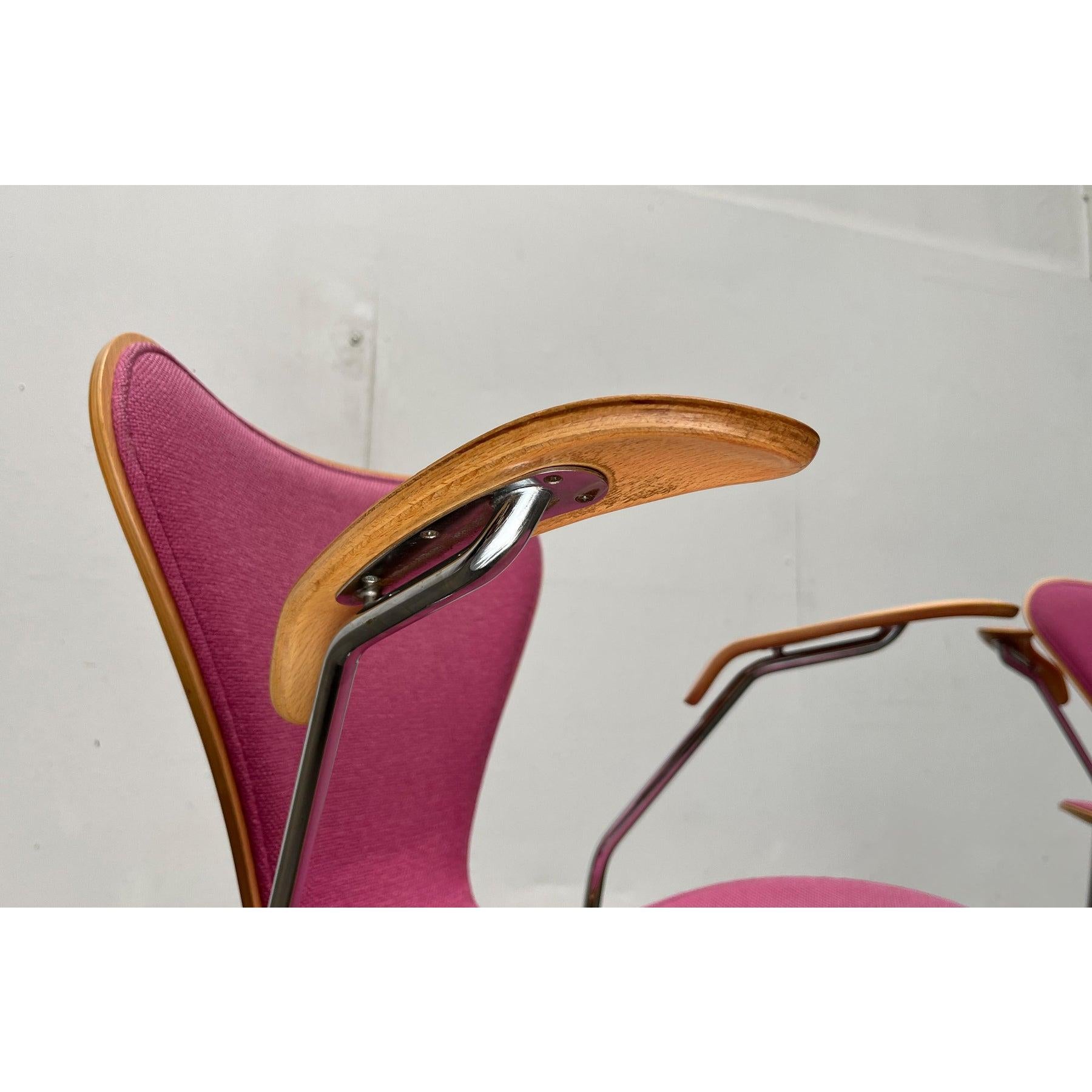 Ensemble de 4 fauteuils empilables modèle 3107 d'Arne Jacobsen, 1990 en vente 5