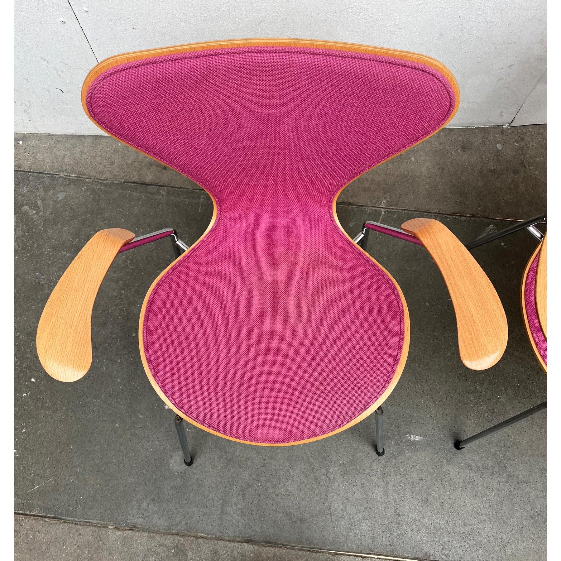 Ensemble de 4 fauteuils empilables modèle 3107 d'Arne Jacobsen, 1990 en vente 1