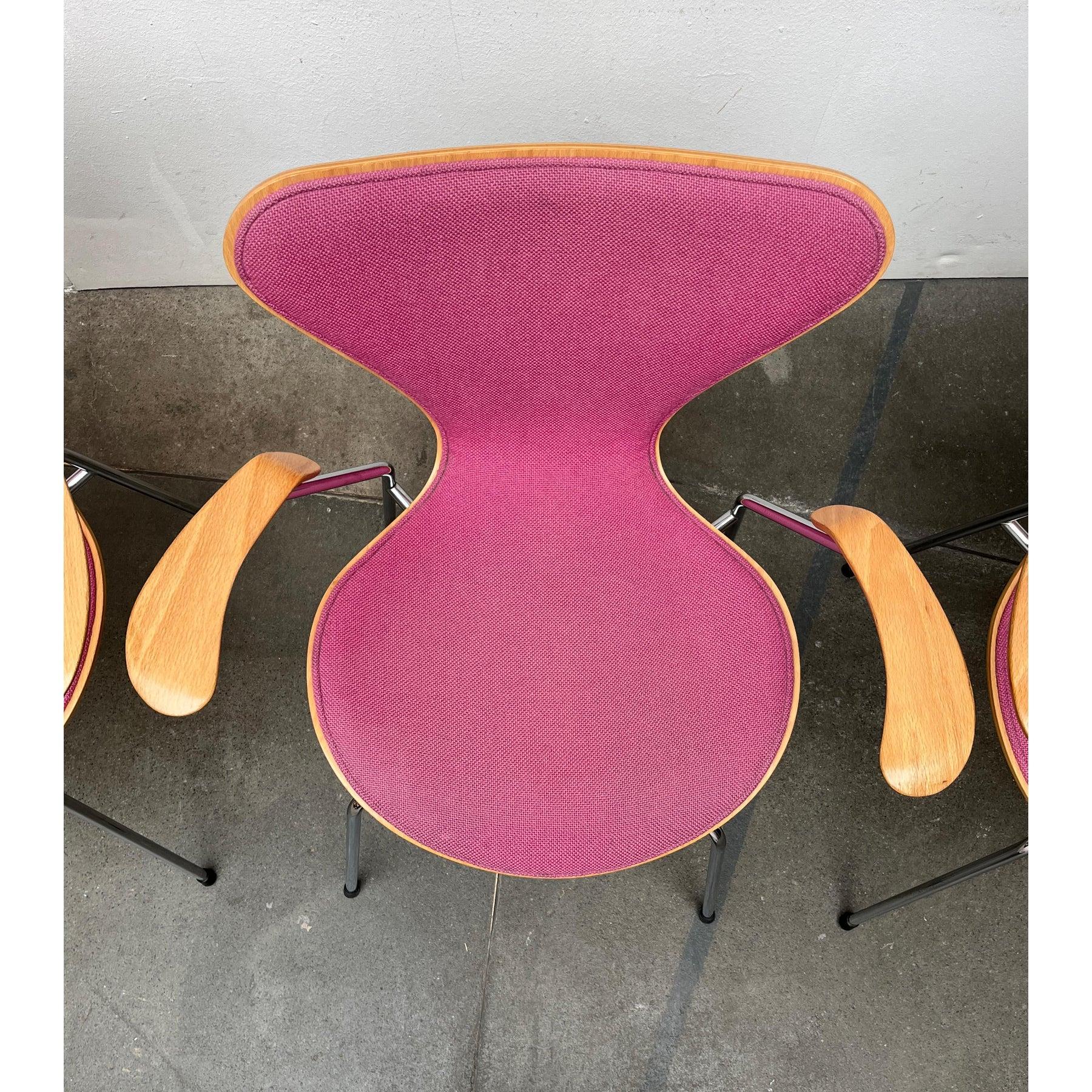 Ensemble de 4 fauteuils empilables modèle 3107 d'Arne Jacobsen, 1990 en vente 2