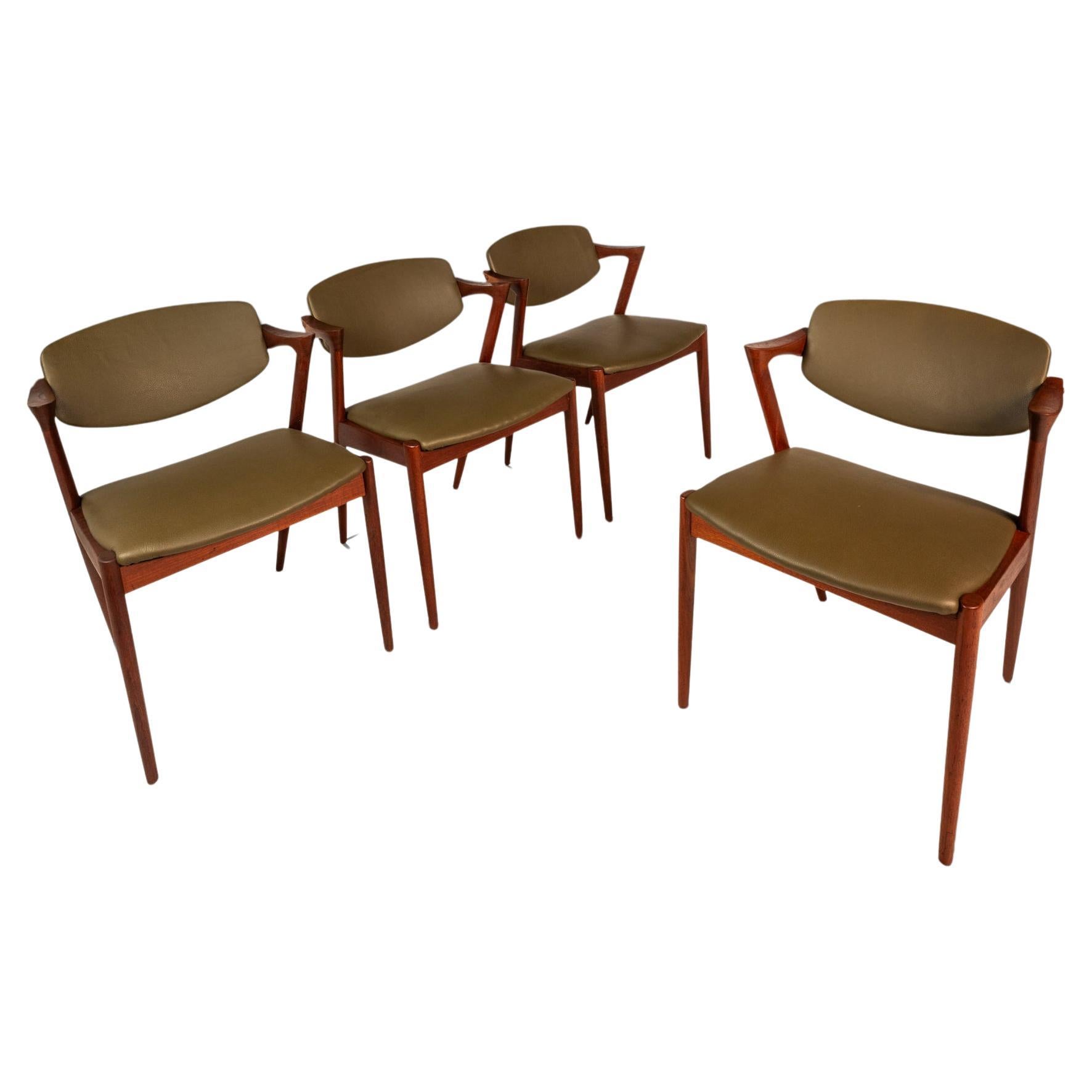 Set of 4 Model 42 Dining Chairs in Teak by Kai Kristiansen, Denmark, c. 1960s
