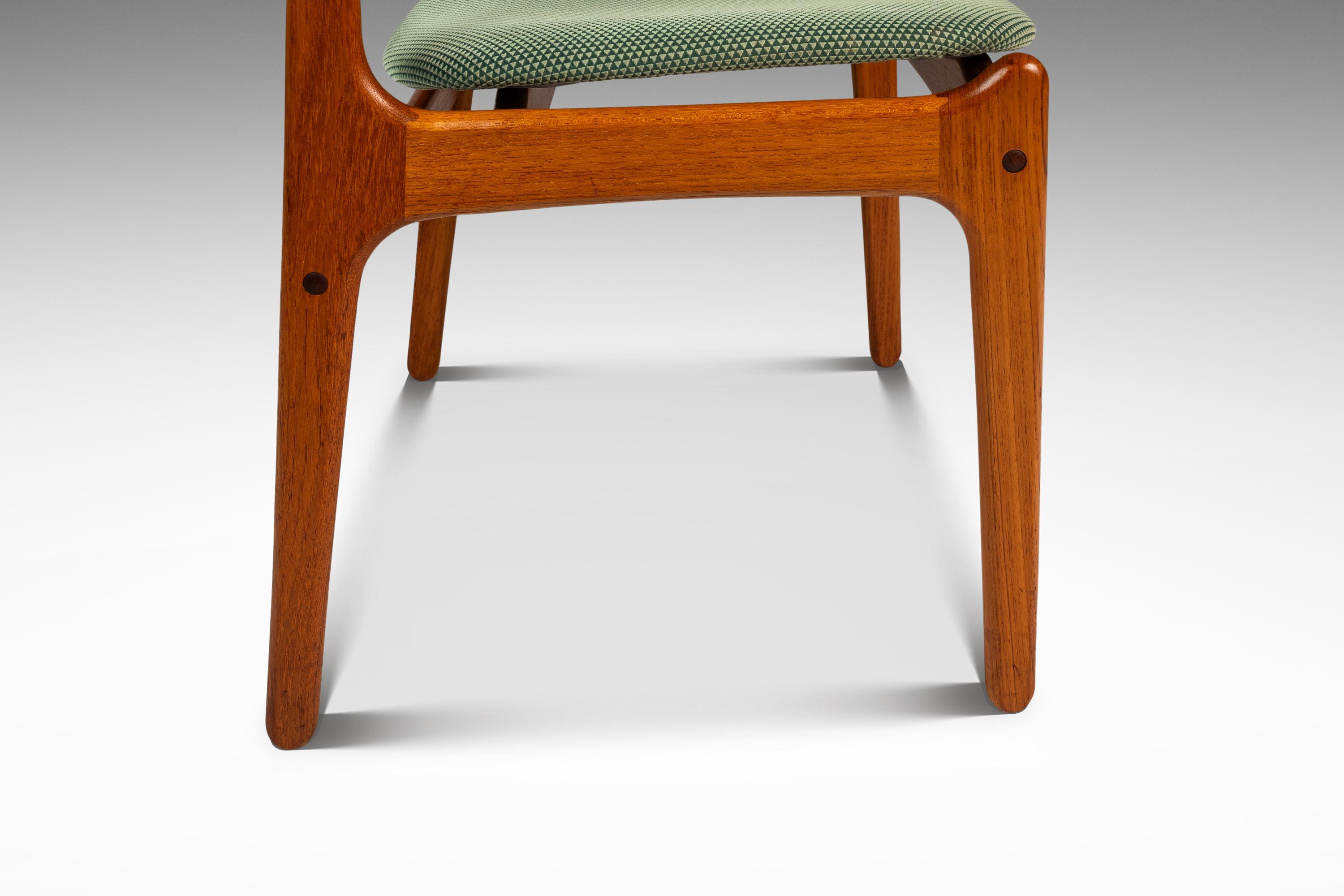 Satz von 4 Model 49 Esszimmerstühlen von Erik Buch für O. D. Møbler, Dänemark, um 1990 im Angebot 4