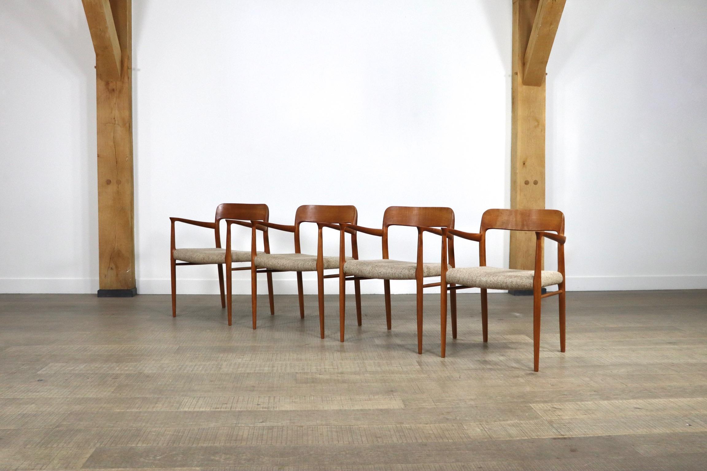 Set of 4 Model 56 Dining Chairs in Oak by Niels Otto Møller, 1960s 6