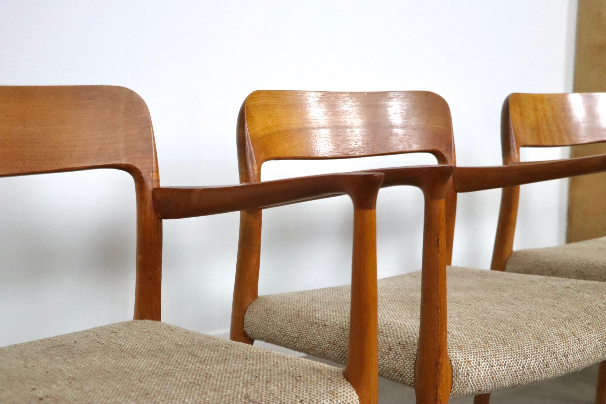 Ensemble de 4 chaises de salle à manger Model 56 en chêne de Niels Otto Møller, années 1960 1
