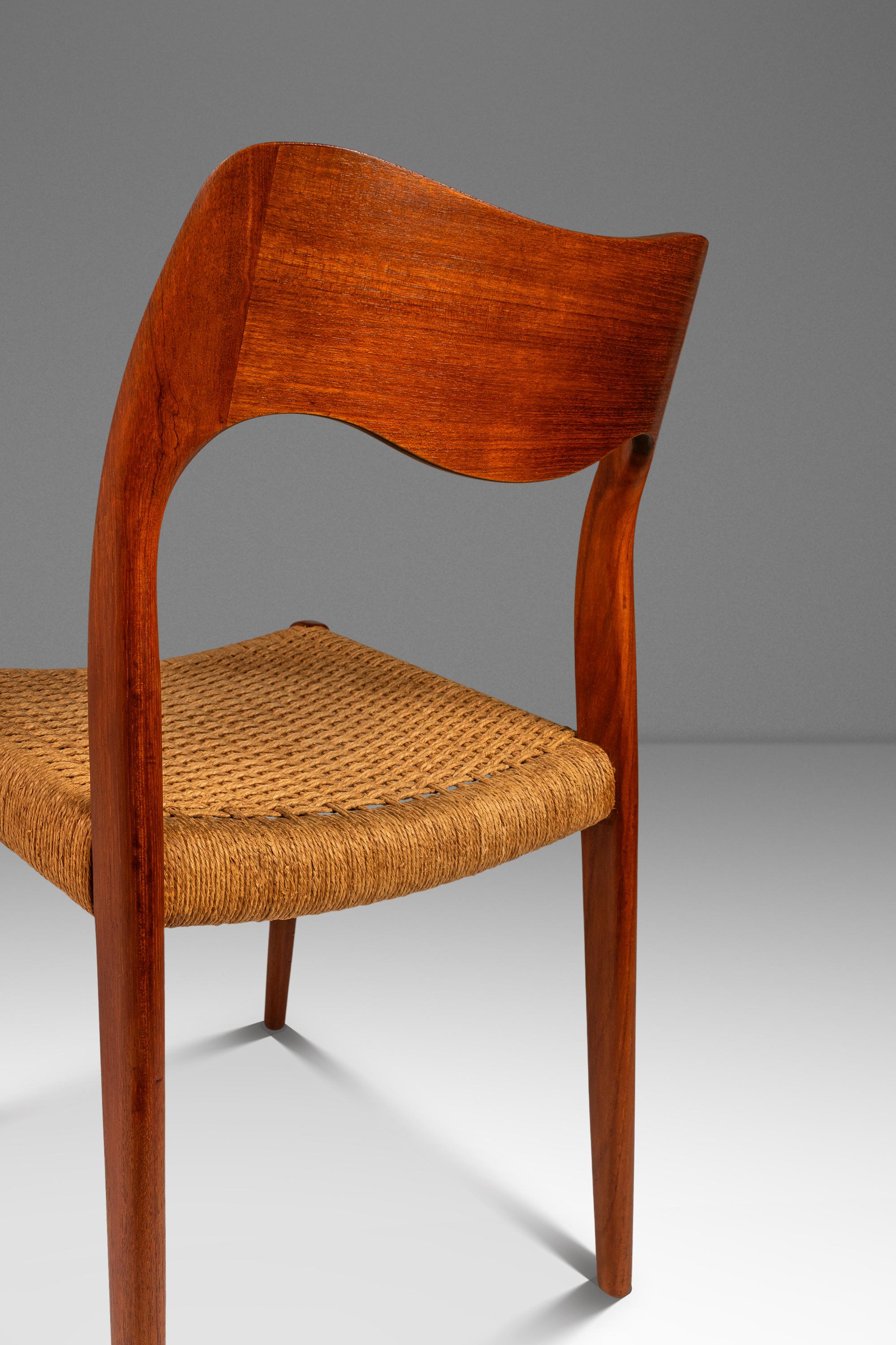 Set of 4 Model #71 Chairs, Niels Møller, J.L. Møllers Møbelfabrik, Denmark, 1960 For Sale 7