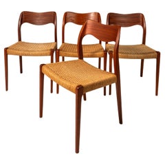 Ensemble de 4 chaises modèle #71, Niels Møller, J.L.A. Møllers Møbelfabrik, Danemark, 1960