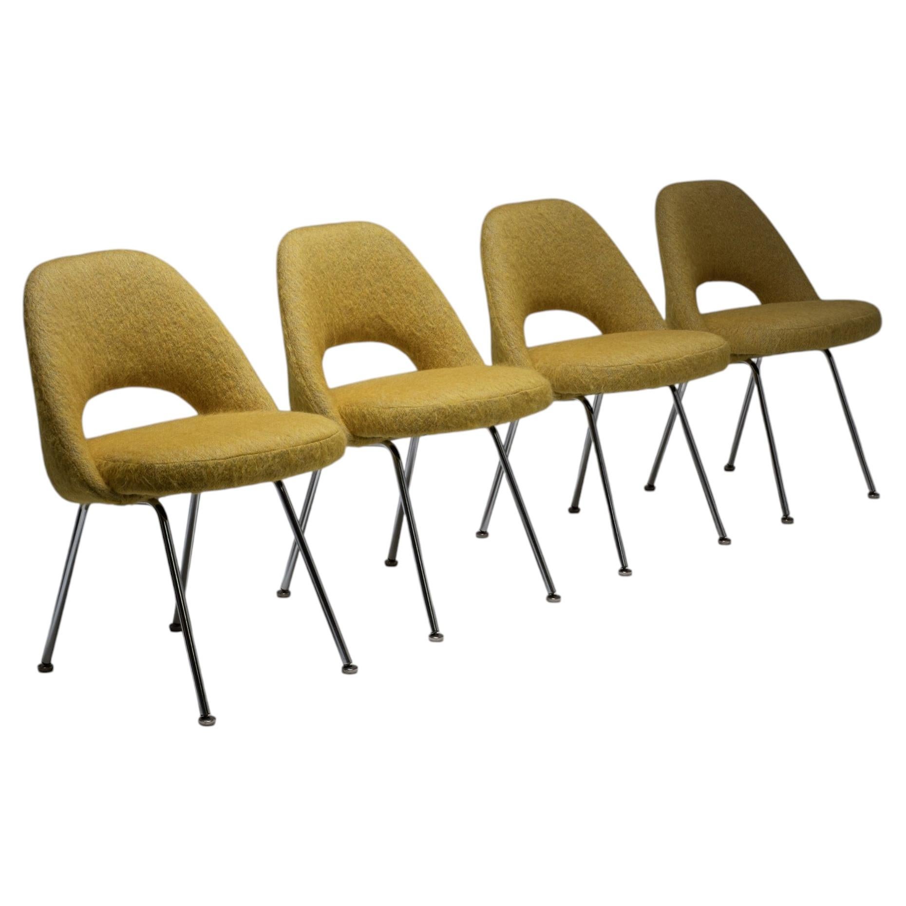 Model 72 Dining Chairs by Eero Saarinen for Knoll, 1960s USA, Set of 4