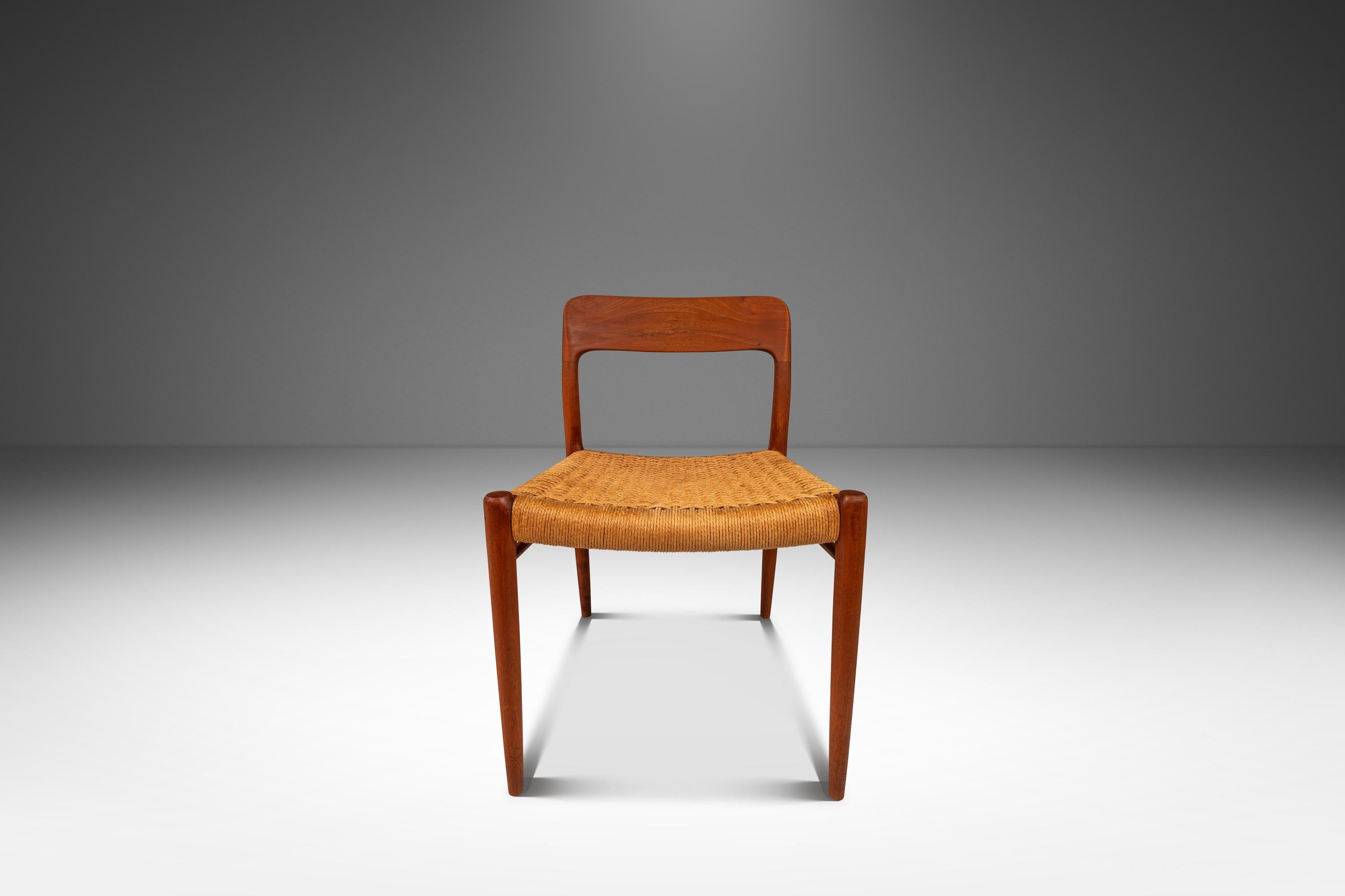 Ensemble de 4 chaises modèle #75, Niels Møller, JL Møllers Møbelfabrik, Danemark, années 1960 en vente 1