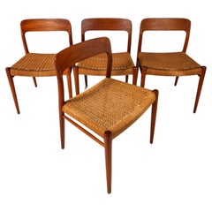 Ensemble de 4 chaises modèle #75, Niels Møller, JL Møllers Møbelfabrik, Danemark, années 1960
