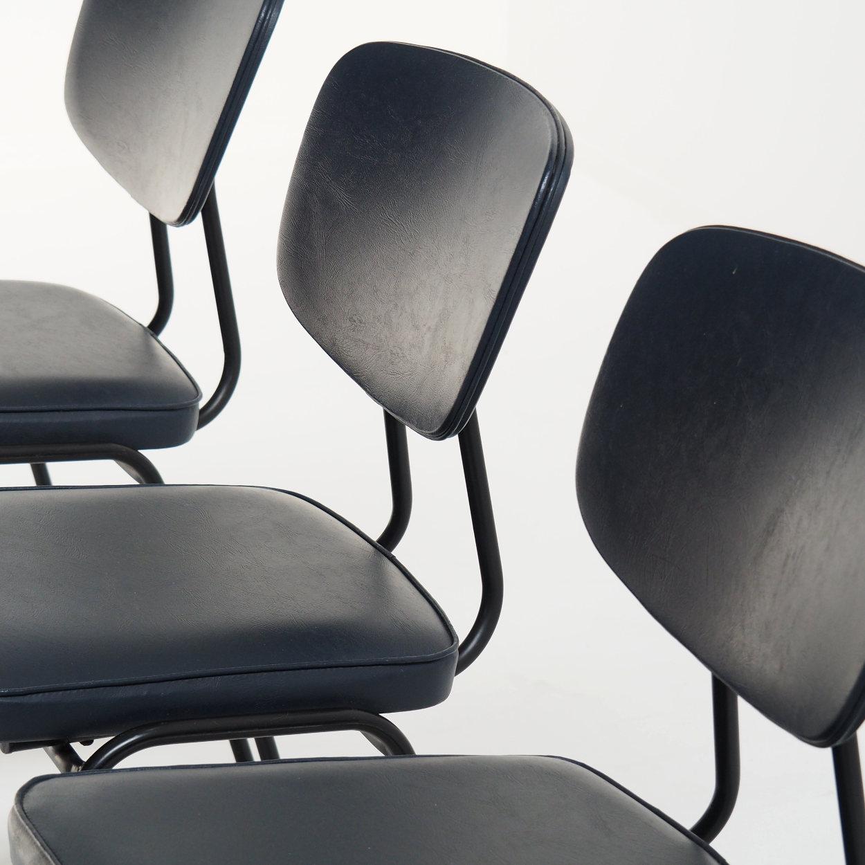 Mid-20th Century Set of 4 Model ‘CM’ Chairs by Pierre Guariche for Meurop, 1960s
