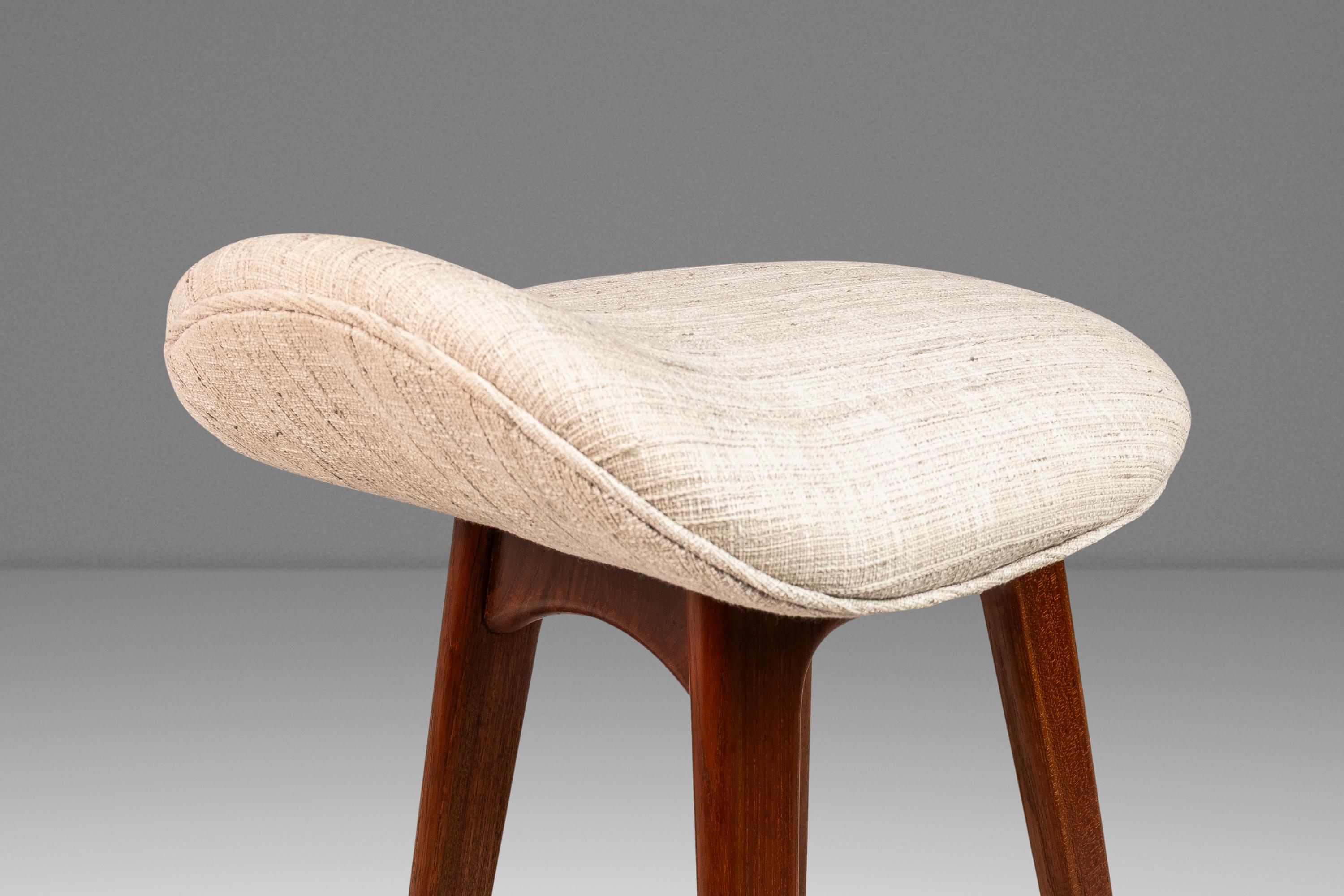 Set of 4 Model OD-61 Bar Stools by Erik Buch for O.D. Mobler, Denmark, c. 1960's For Sale 3
