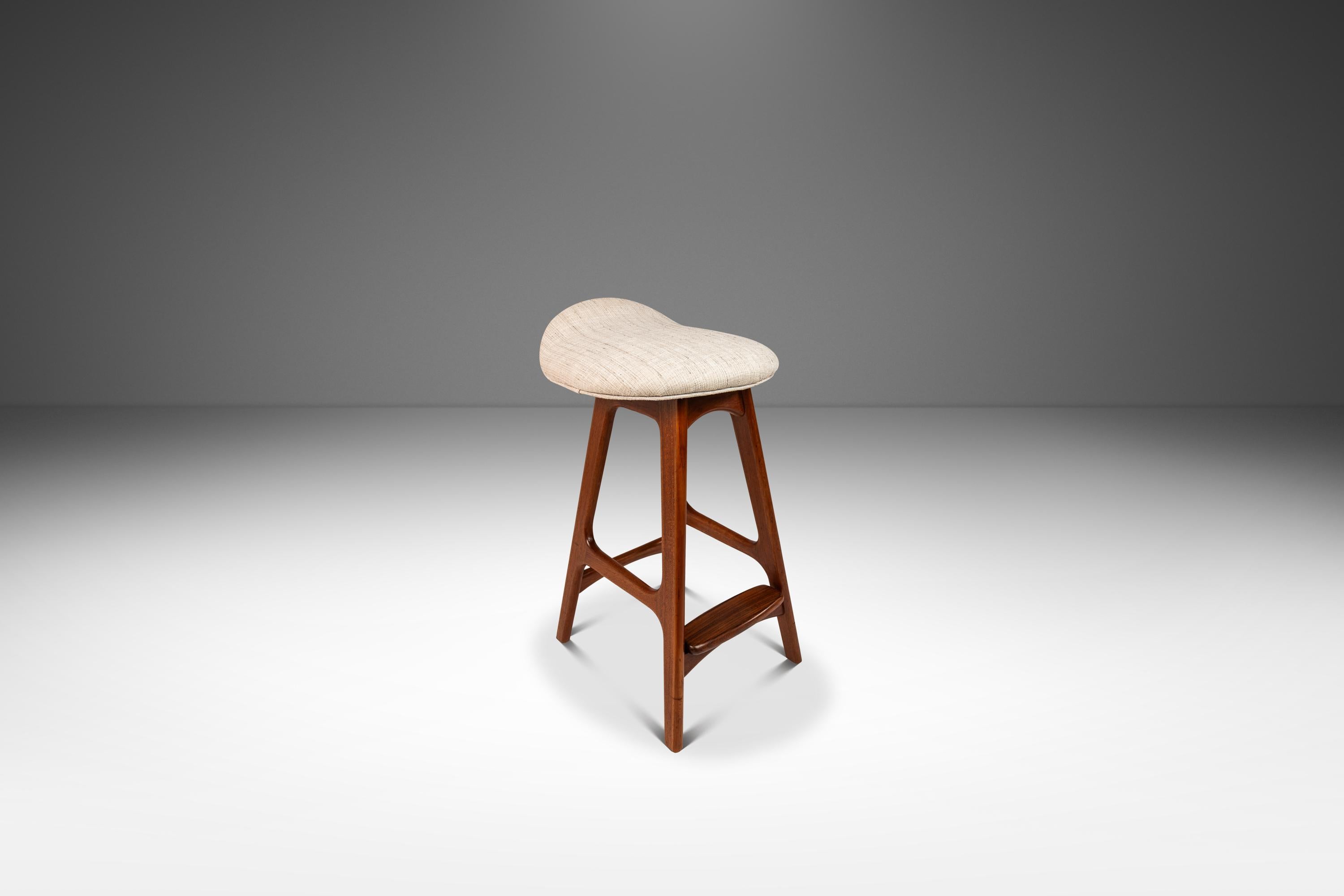 Mid-Century Modern Set of 4 Model OD-61 Bar Stools by Erik Buch for O.D. Mobler, Denmark, c. 1960's For Sale