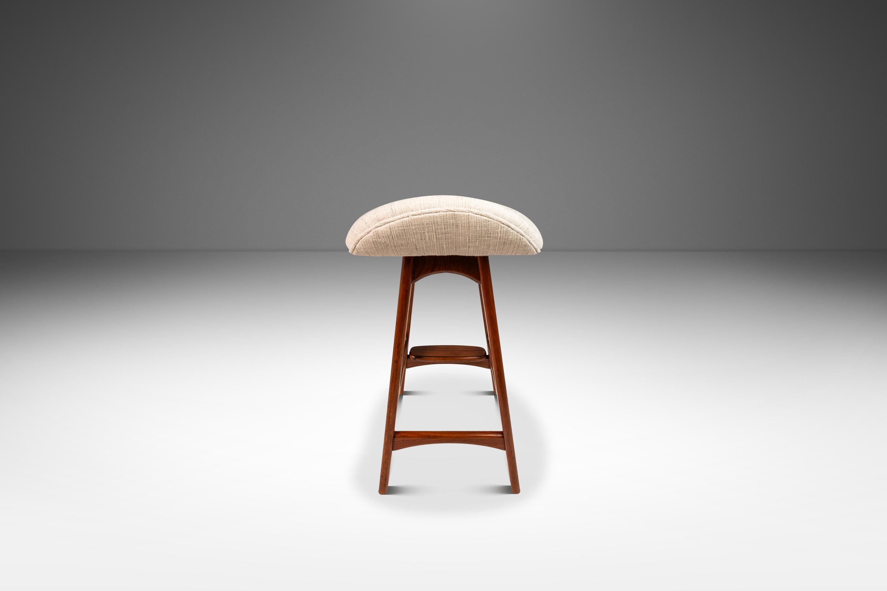 Set of 4 Model OD-61 Bar Stools by Erik Buch for O.D. Mobler, Denmark, c. 1960's In Good Condition For Sale In Deland, FL