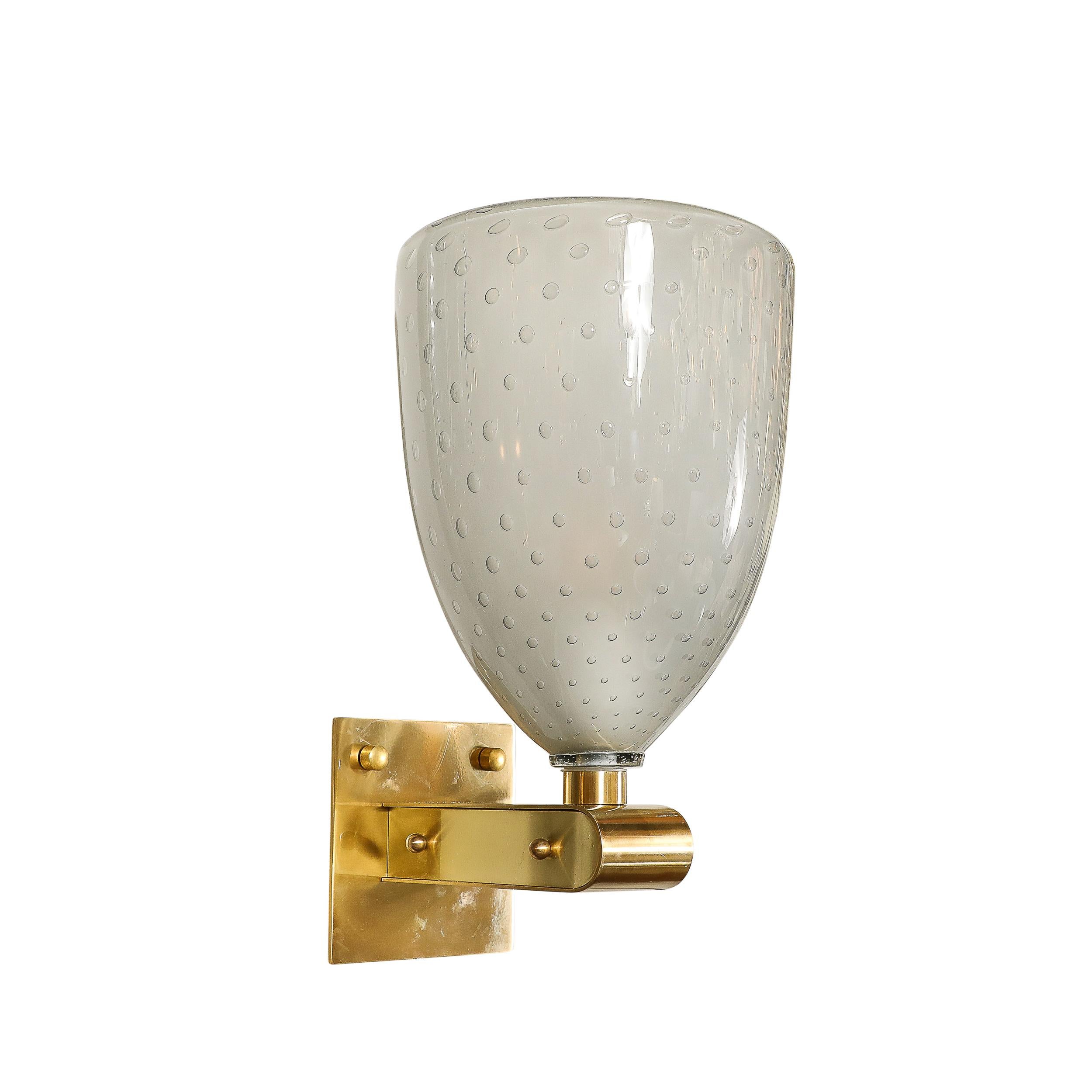 XXIe siècle et contemporain Ensemble de 4 appliques modernistes en laiton avec verre fumé de Murano soufflé à la main avec Murines en vente