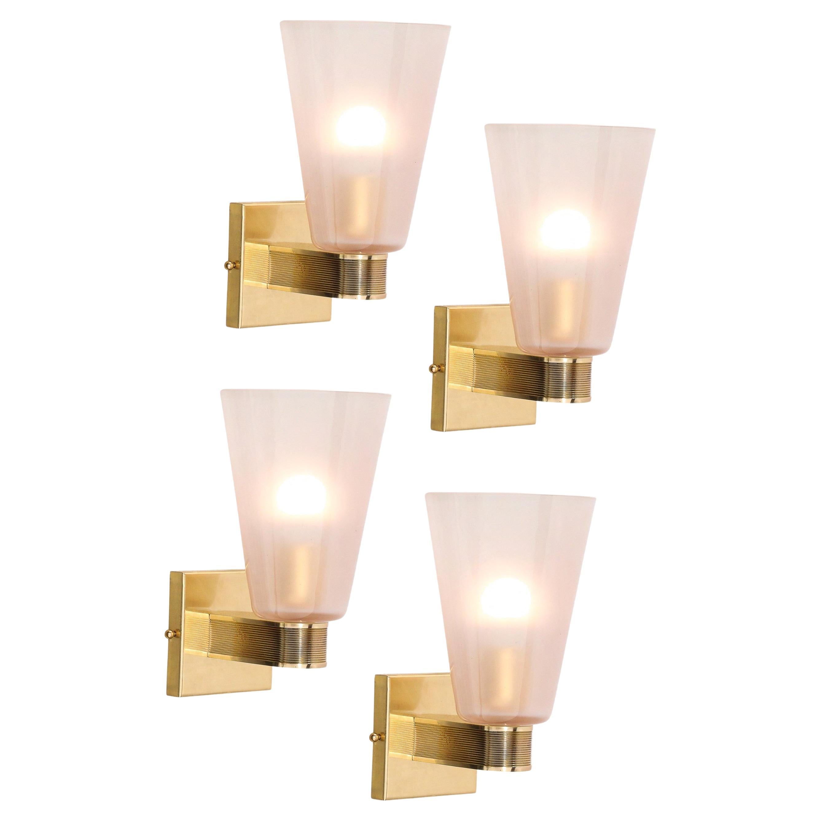 Juego de 4 Lámparas Modernistas de Murano Sopladas a Mano de Cristal Rosa Ahumado con Latón Acanalado