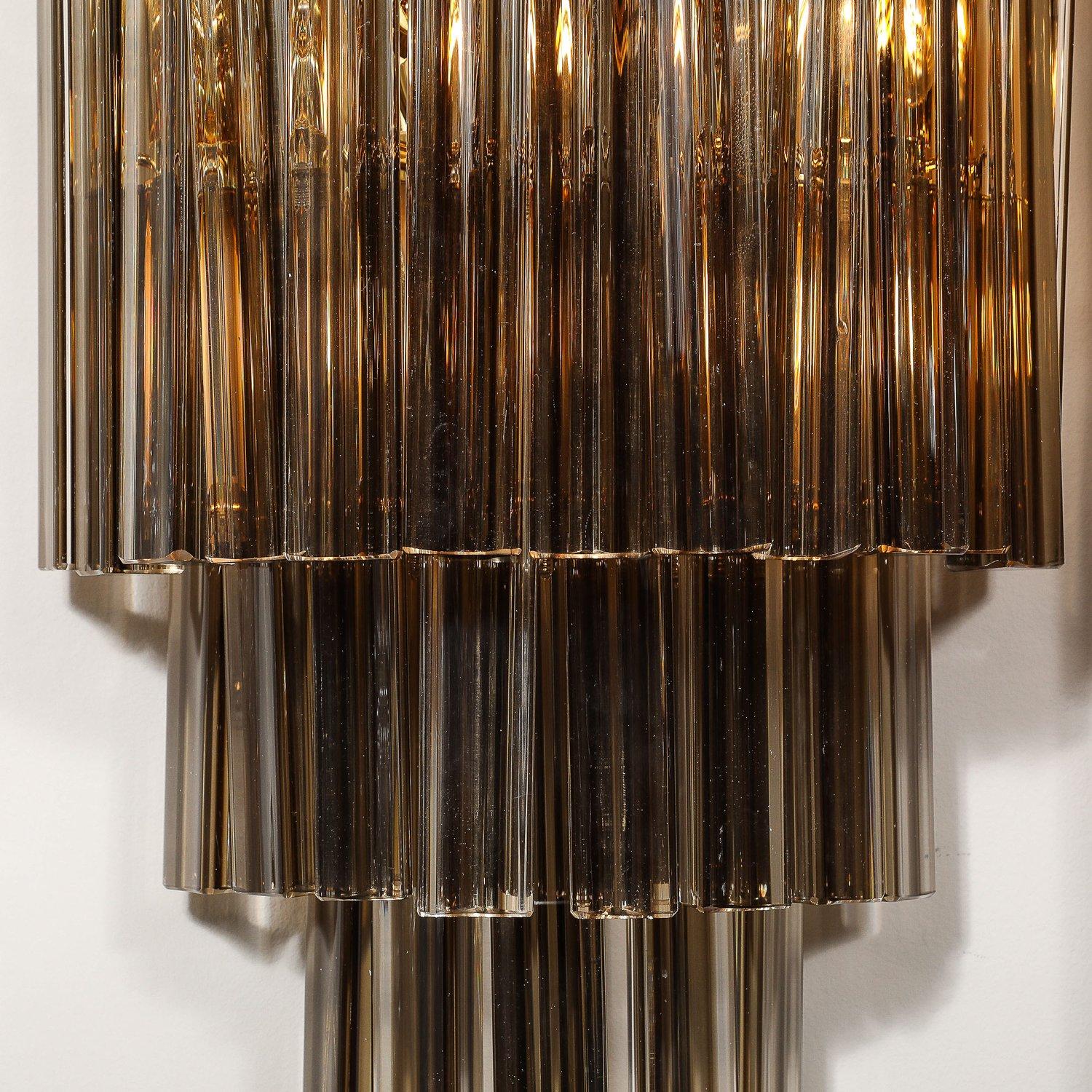 Ensemble de 4 appliques à trois niveaux en verre de Murano fumé soufflé à la main et de style moderne en vente 1