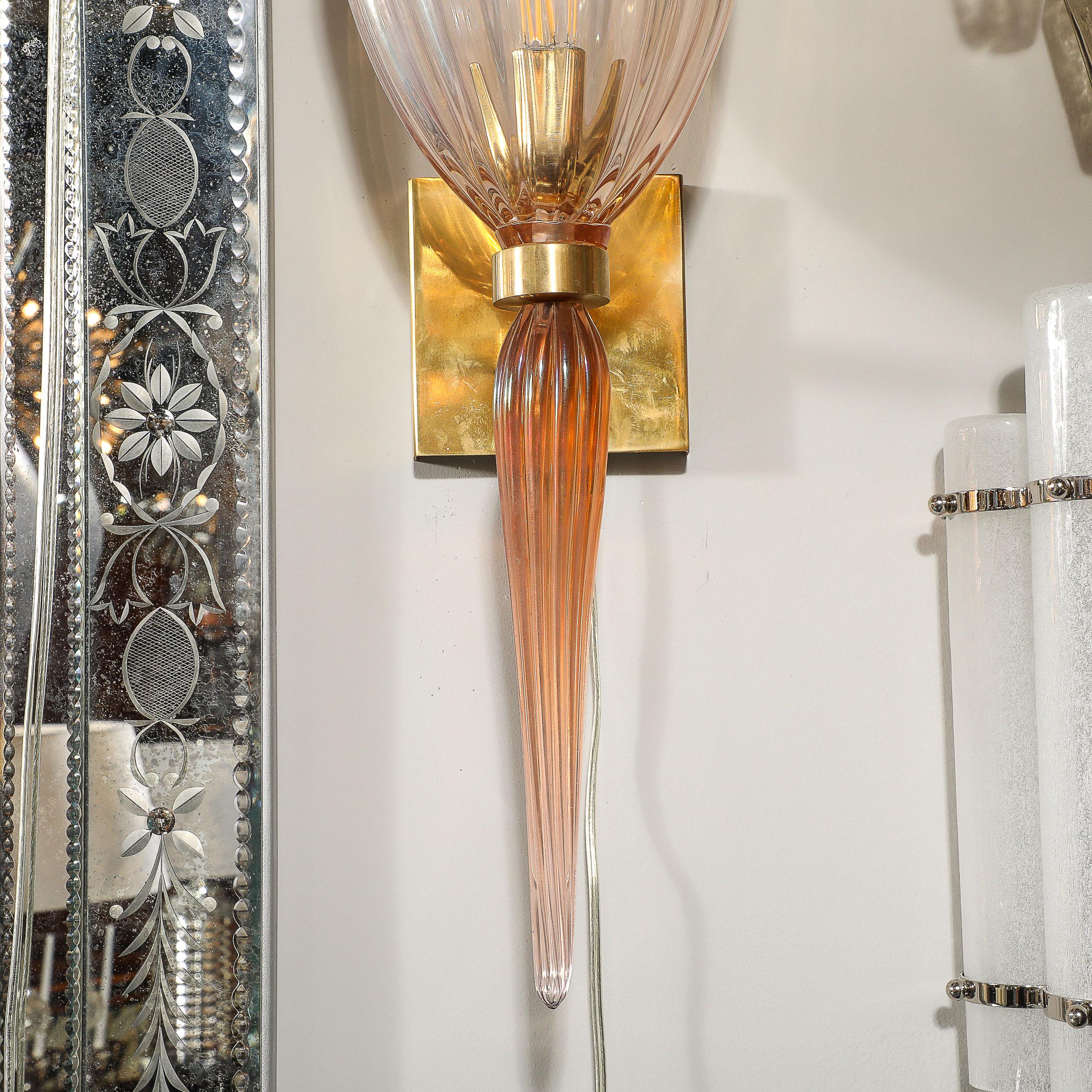 Set di 4 lampade moderniste in vetro di Murano soffiato a bocca e iridescente di colore rosa in vendita 2