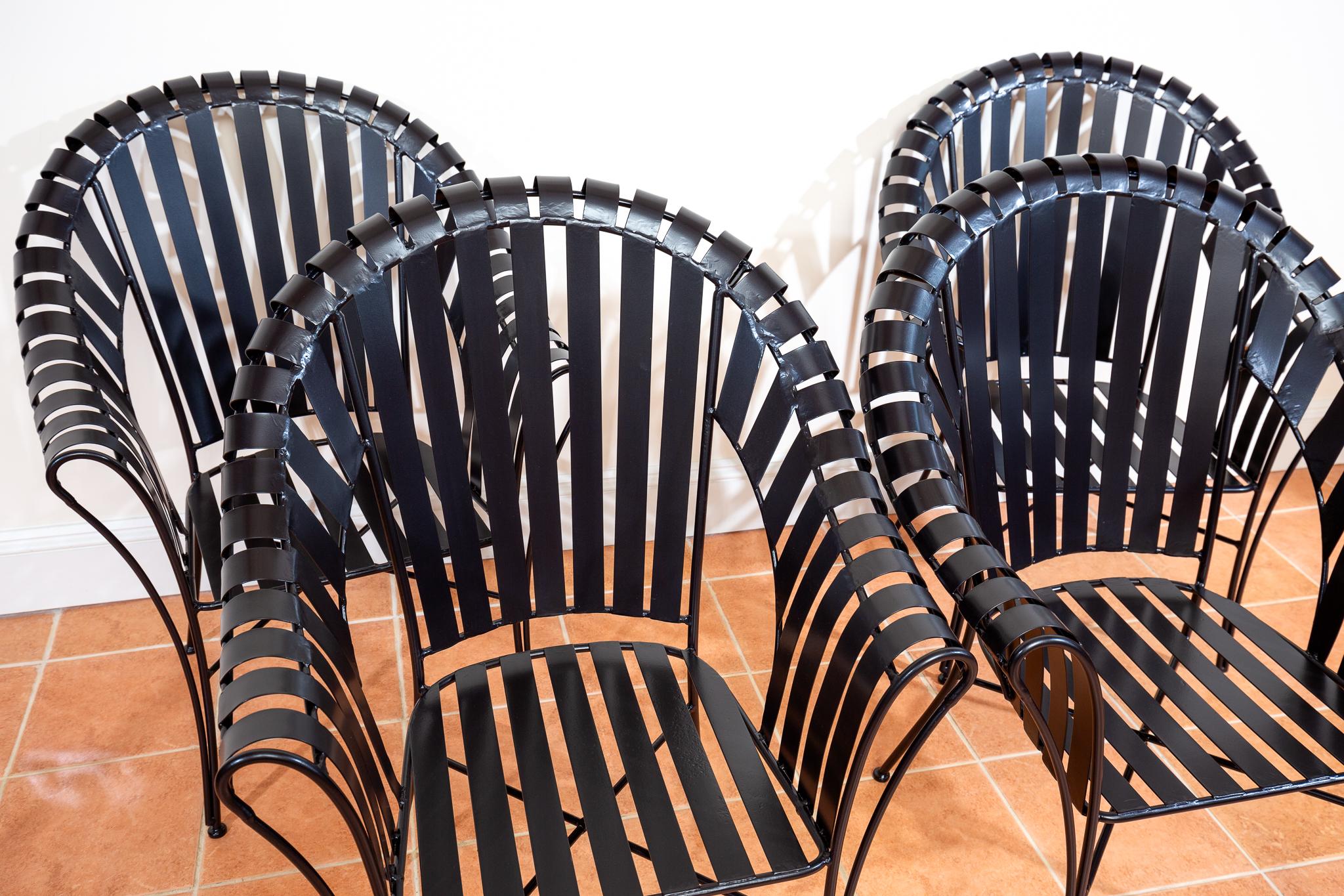 Set di 4 poltrone da giardino moderniste con cinghia in ferro Salterini in stile brutalista MCM in vendita 4
