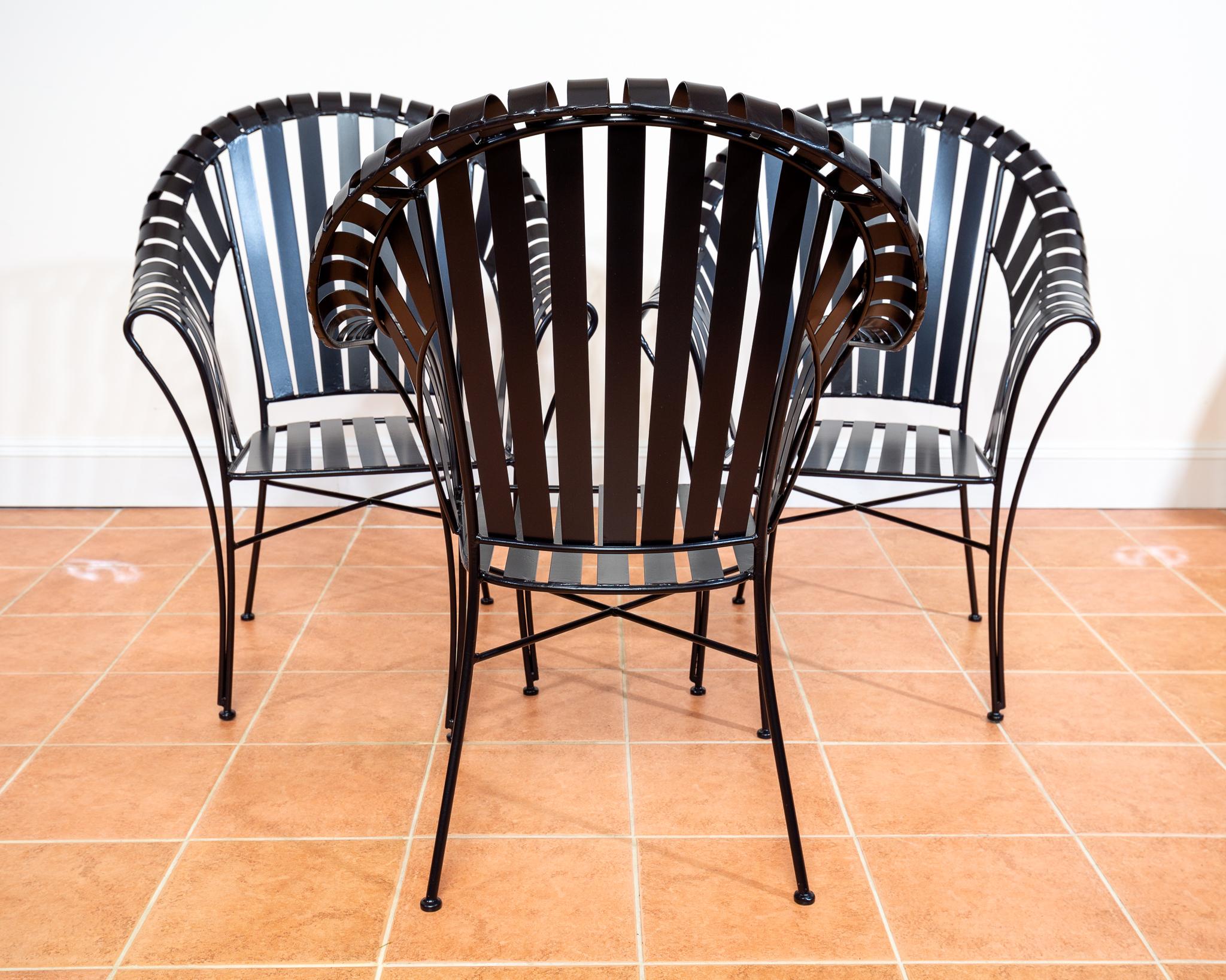 Set di 4 poltrone da giardino moderniste con cinghia in ferro Salterini in stile brutalista MCM in vendita 11
