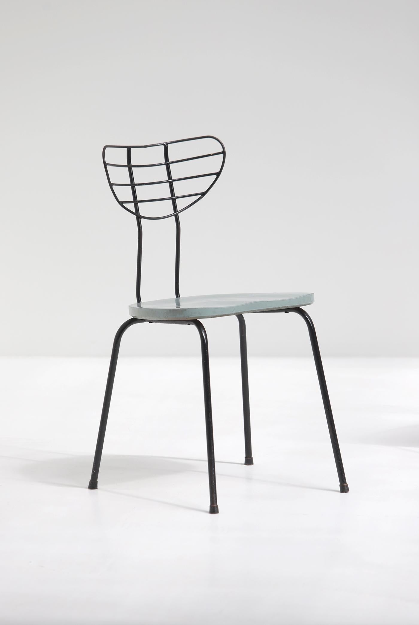 Mid-Century moderno Set di 4 sedie radar moderniste di metà secolo realizzate in Belgio negli anni '50 in vendita
