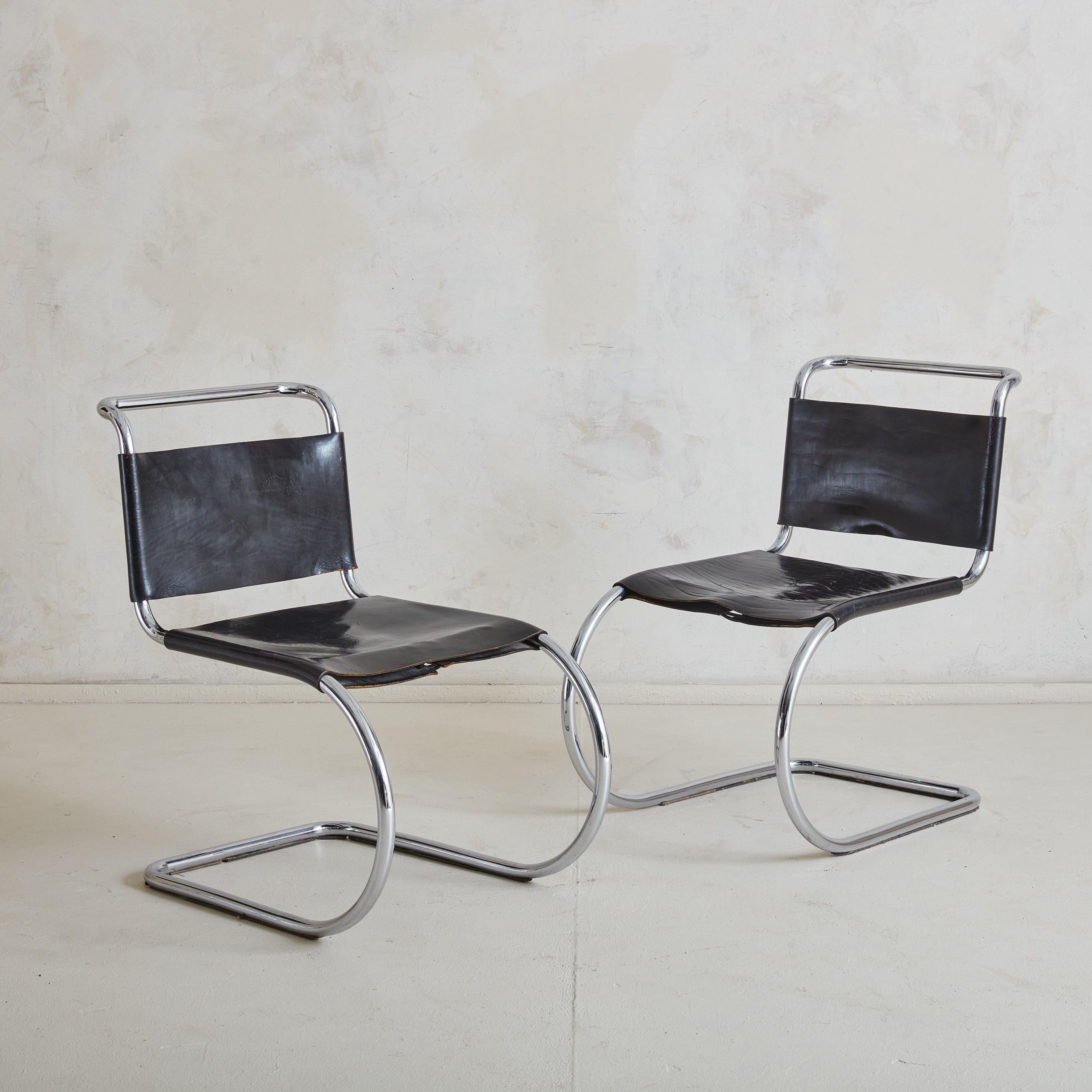 Modern Set of 4 ‘MR10’ Black Leather Chairs by Mies Van Der Rohe, USA 1970s For Sale