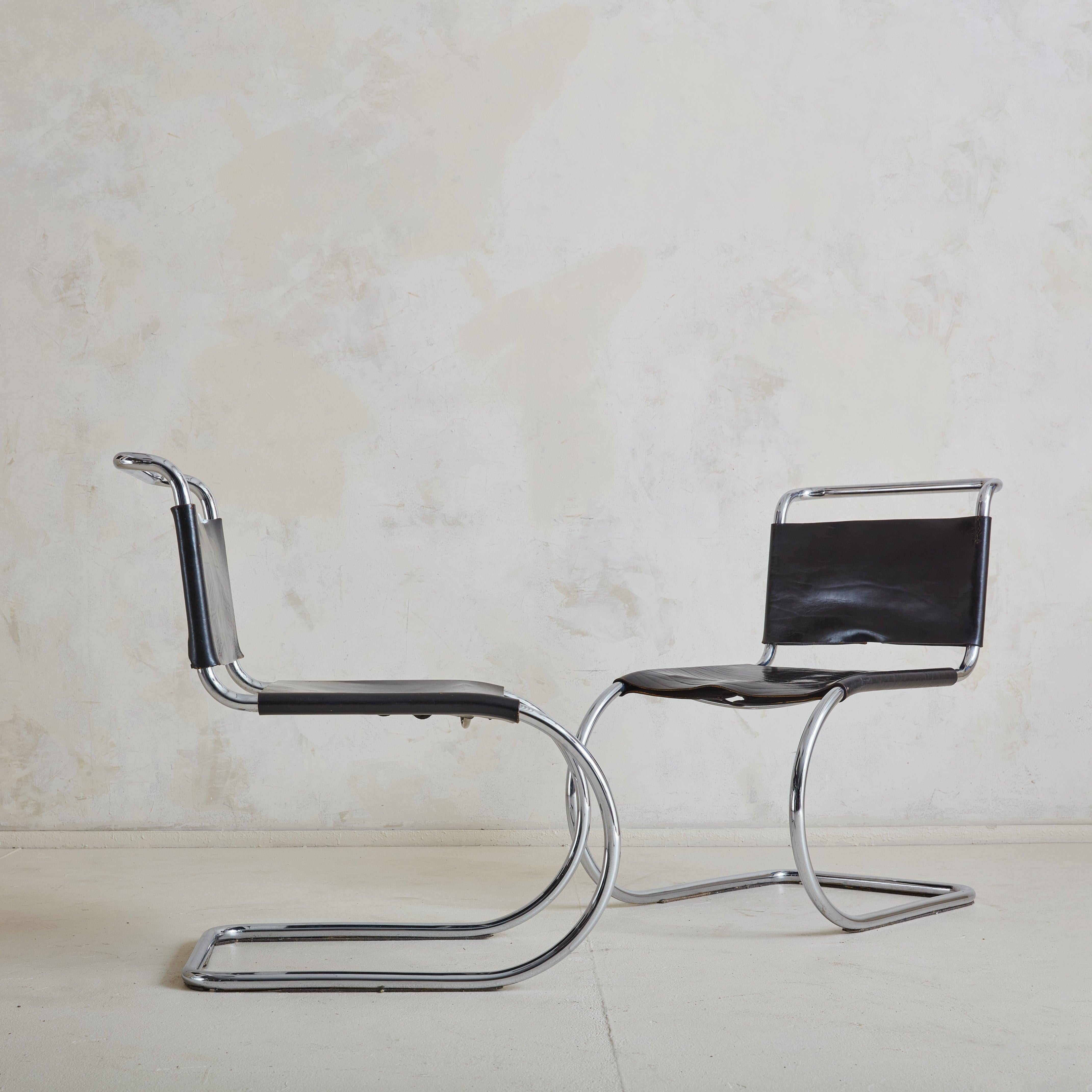 American Set of 4 ‘MR10’ Black Leather Chairs by Mies Van Der Rohe, USA 1970s For Sale