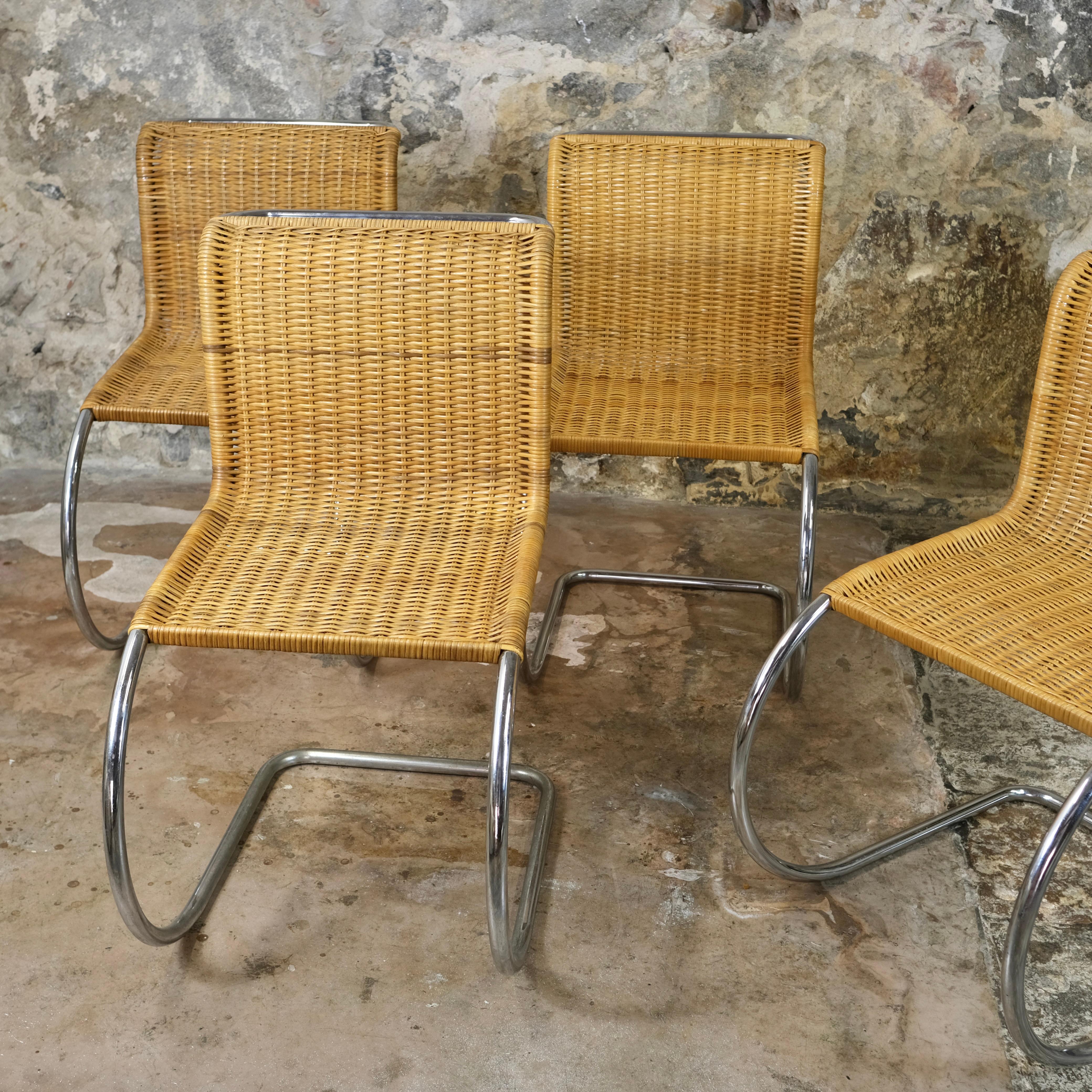 Bauhaus Set of 4 MR10 wicker chairs by Mies Van Der Rohe, Knoll, 1970s