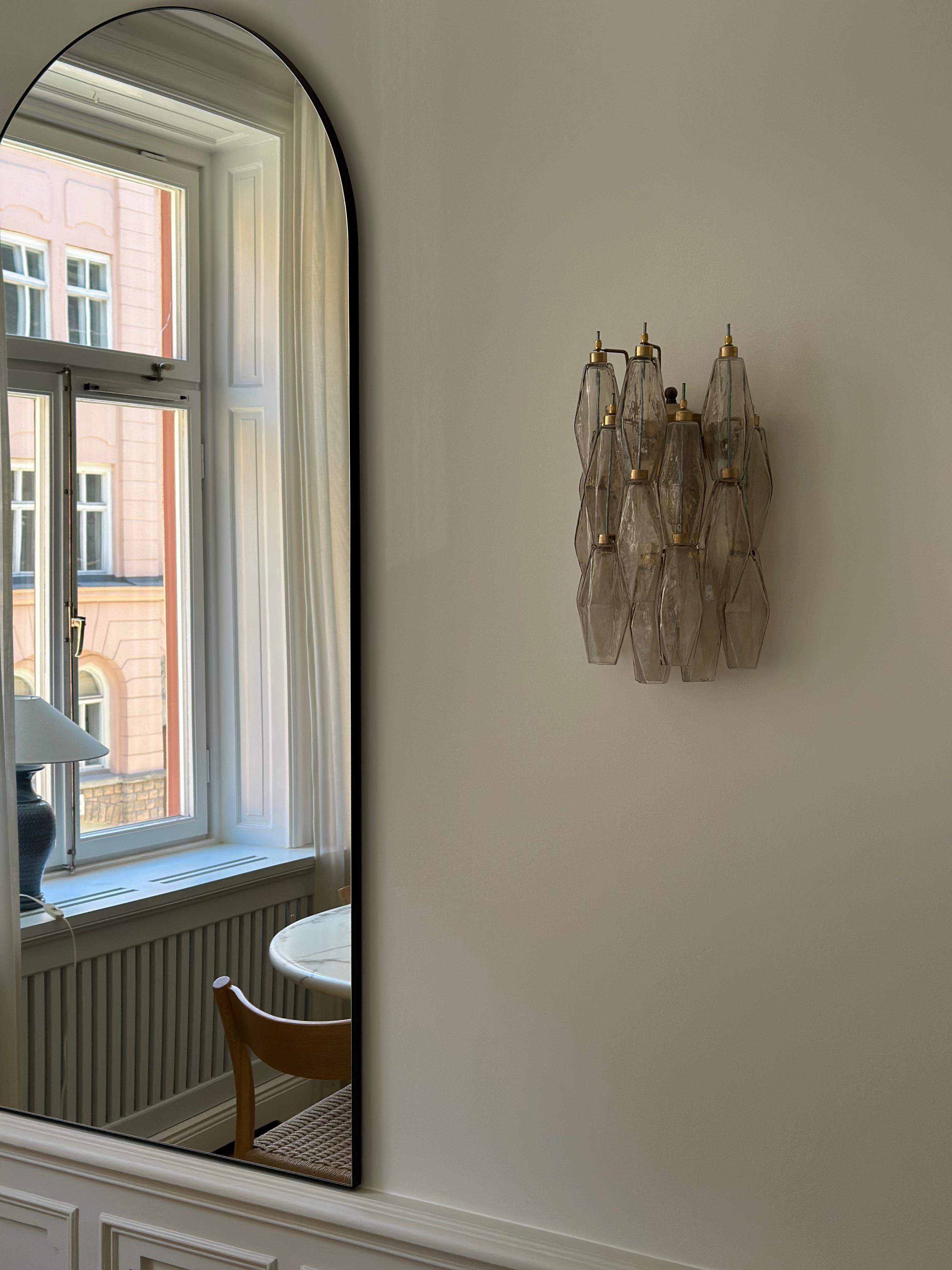 Ensemble de 4 appliques murales Corridor de Murano avec prismes en verre de couleur sable Excellent état - En vente à Bromma, SE