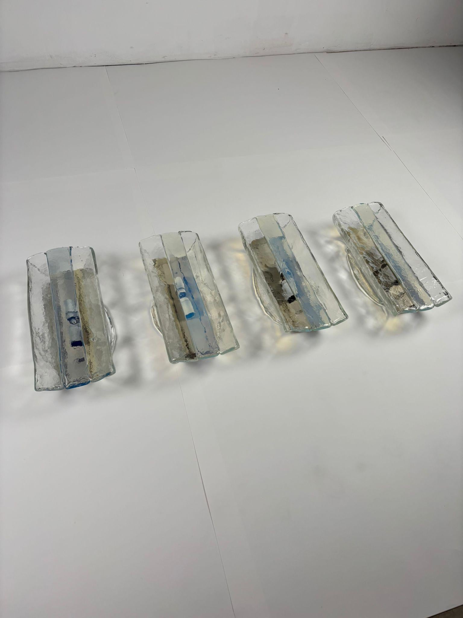 Set of 4 Murano Glass Wall Lamps – Designer Carlo Nason for Mazzega (1970) im Angebot 5