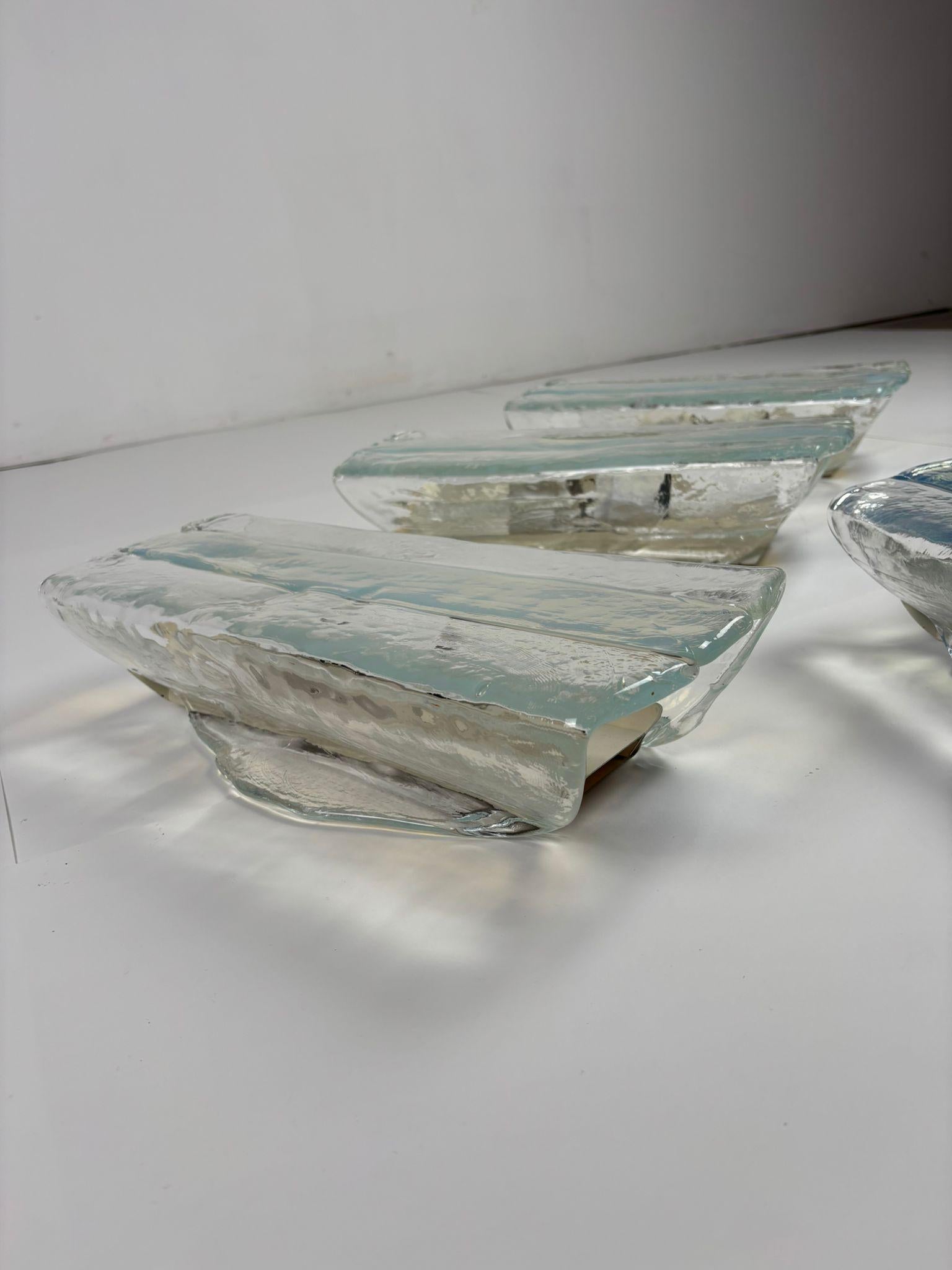Set of 4 Murano Glass Wall Lamps – Designer Carlo Nason for Mazzega (1970) im Zustand „Gut“ im Angebot in Milano, IT