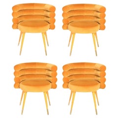 Ensemble de 4 chaises de salle à manger en guimauve moutarde, Royal Stranger