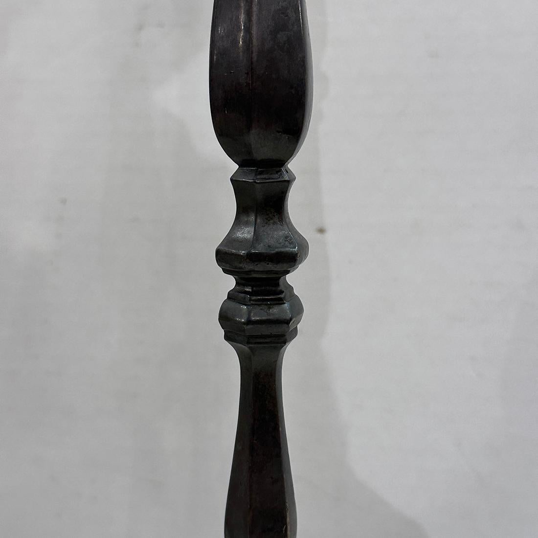 Set di 4 lampade neoclassiche in bronzo, vendute a coppia In condizioni buone in vendita a New York, NY