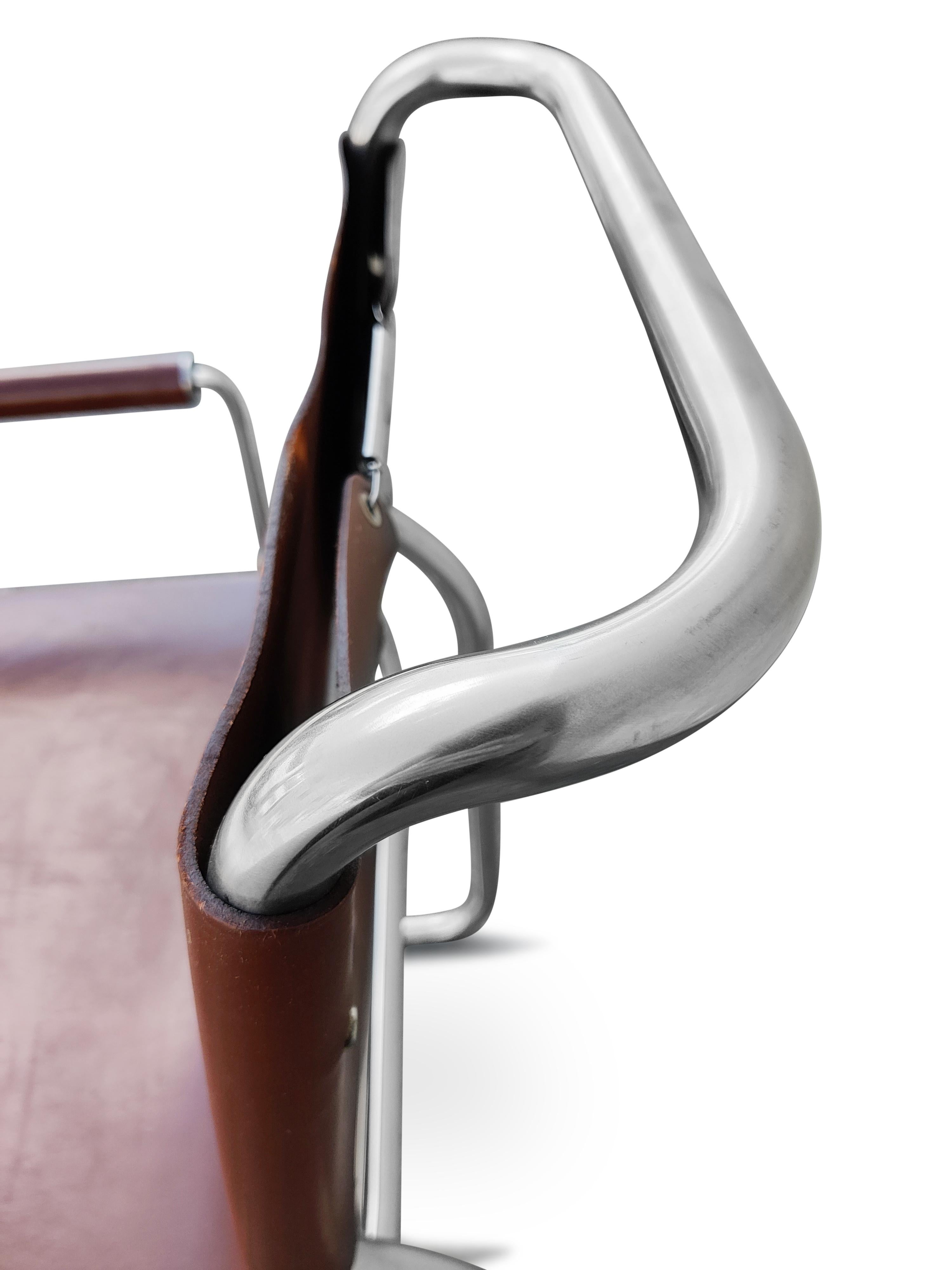 Acier inoxydable Nicos Zographos ensemble de 4 fauteuils de salle à manger rares en acier inoxydable et cuir en vente