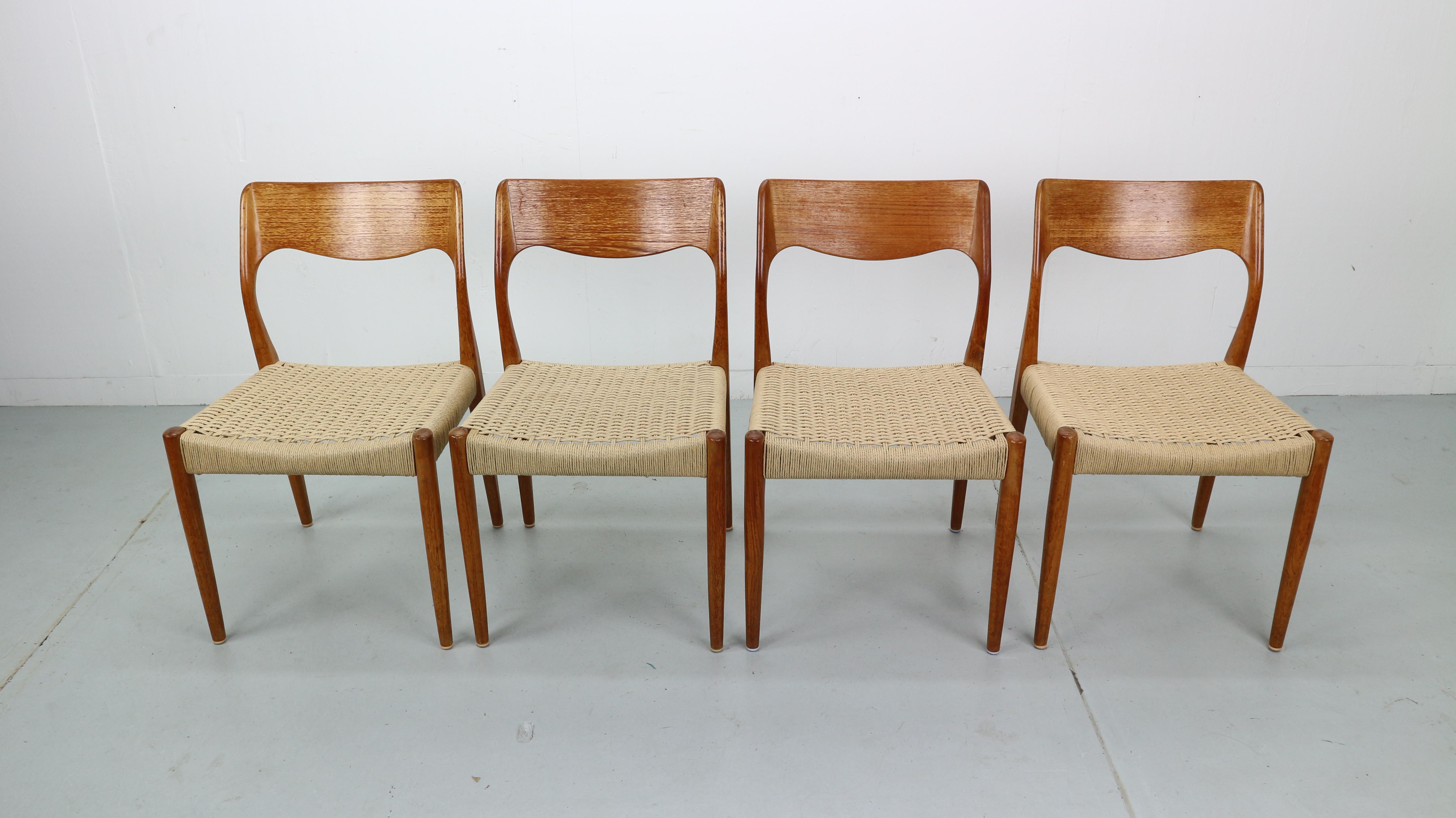Set of 4 Niels O. Møller Dining Chairs- Model 71, Denmark 2