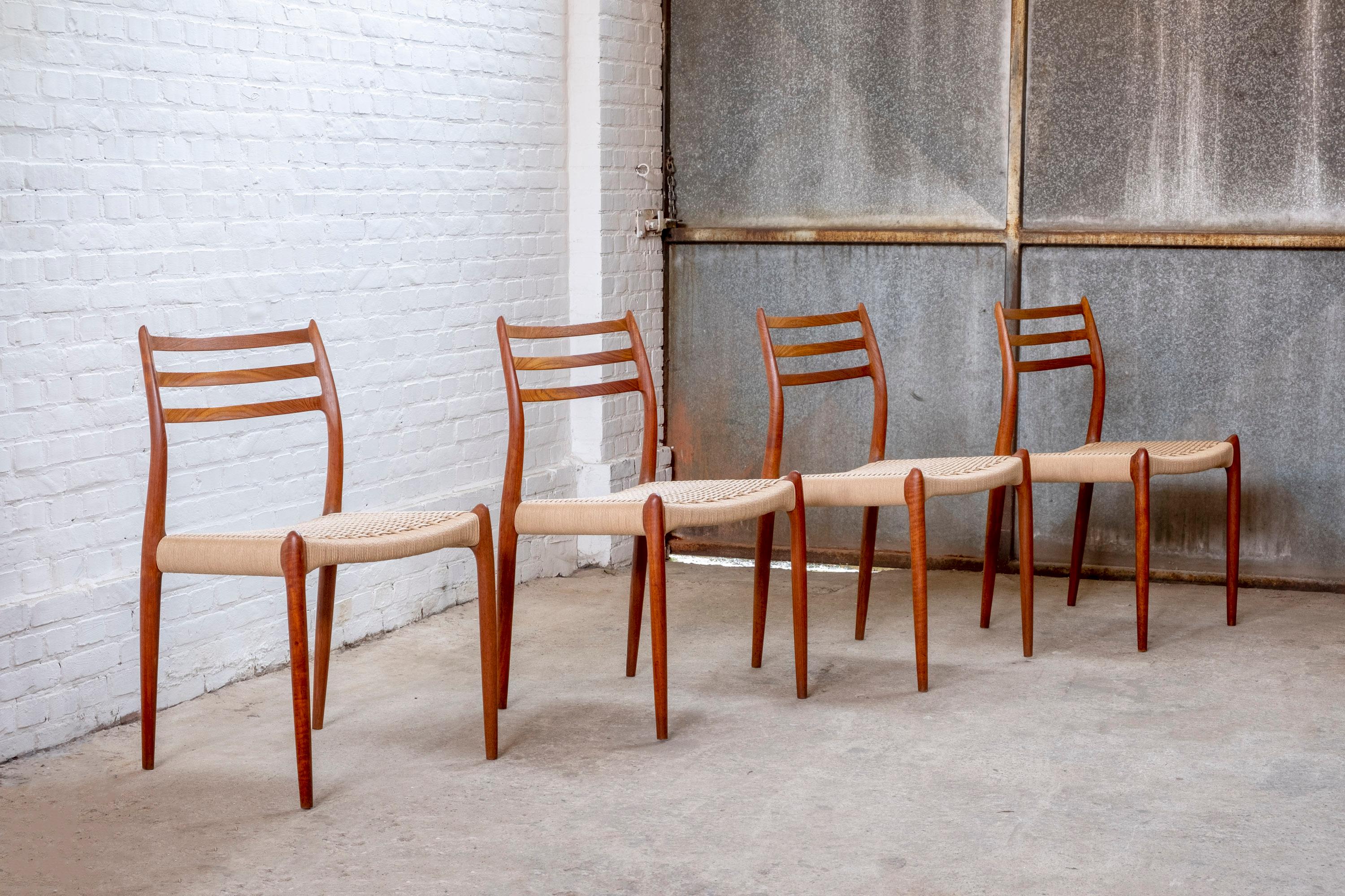 Stunning set of 4 dining chairs by Niels Otto Møller, Model 78 in teak, designed in 1962.
Model 78 is probably the most sophisticated and refined design made by Niels O. Møller.
This set was produced in the 1960s, have all the medaillons from JL