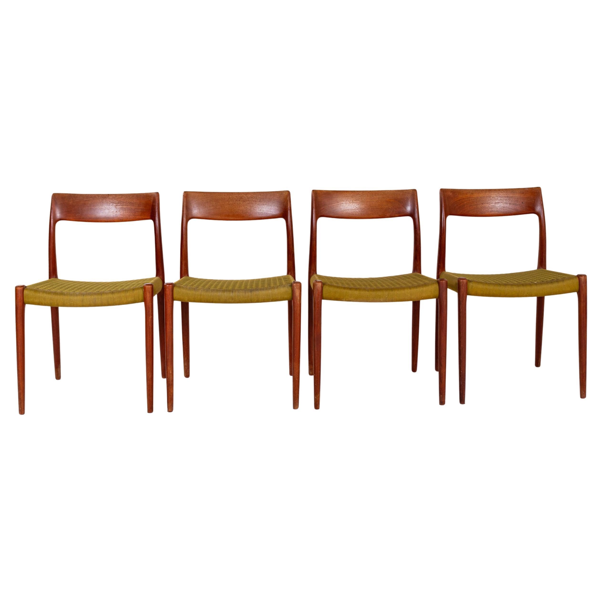 Juego de 4 sillas de comedor de teca Niels Otto Møller Model 77, Dinamarca, Años 60