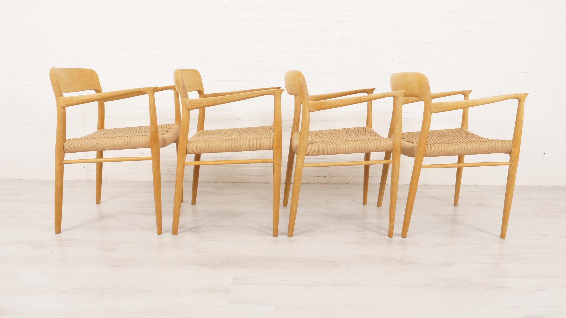 Ensemble de 4 chaises de salle à manger vintage Niels Otto Moller  Modèle 56  Chêne  Restauré 2