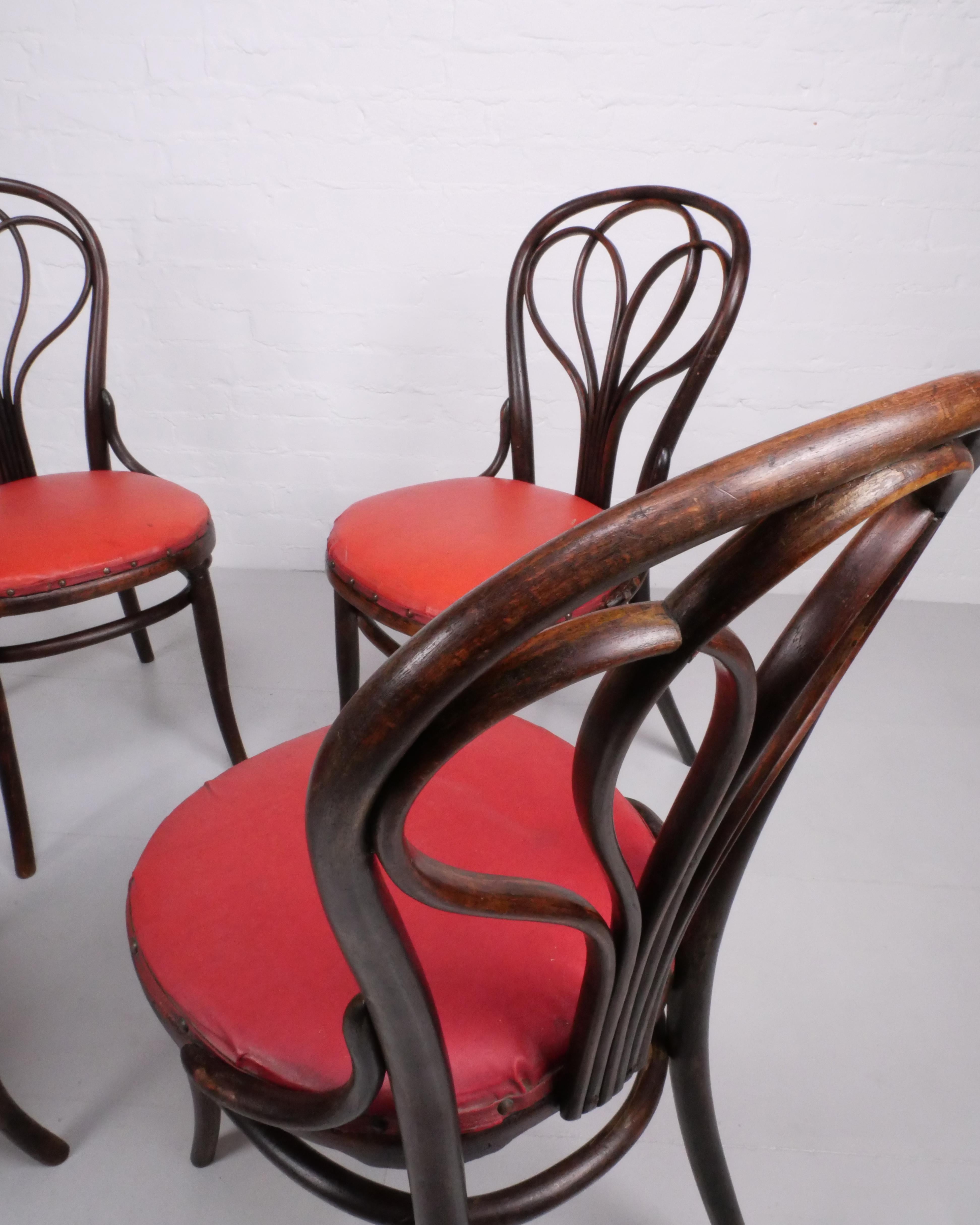 Set of 4 no.25 dining chairs by Gebrüder Thonet, c. 1870 For Sale 3