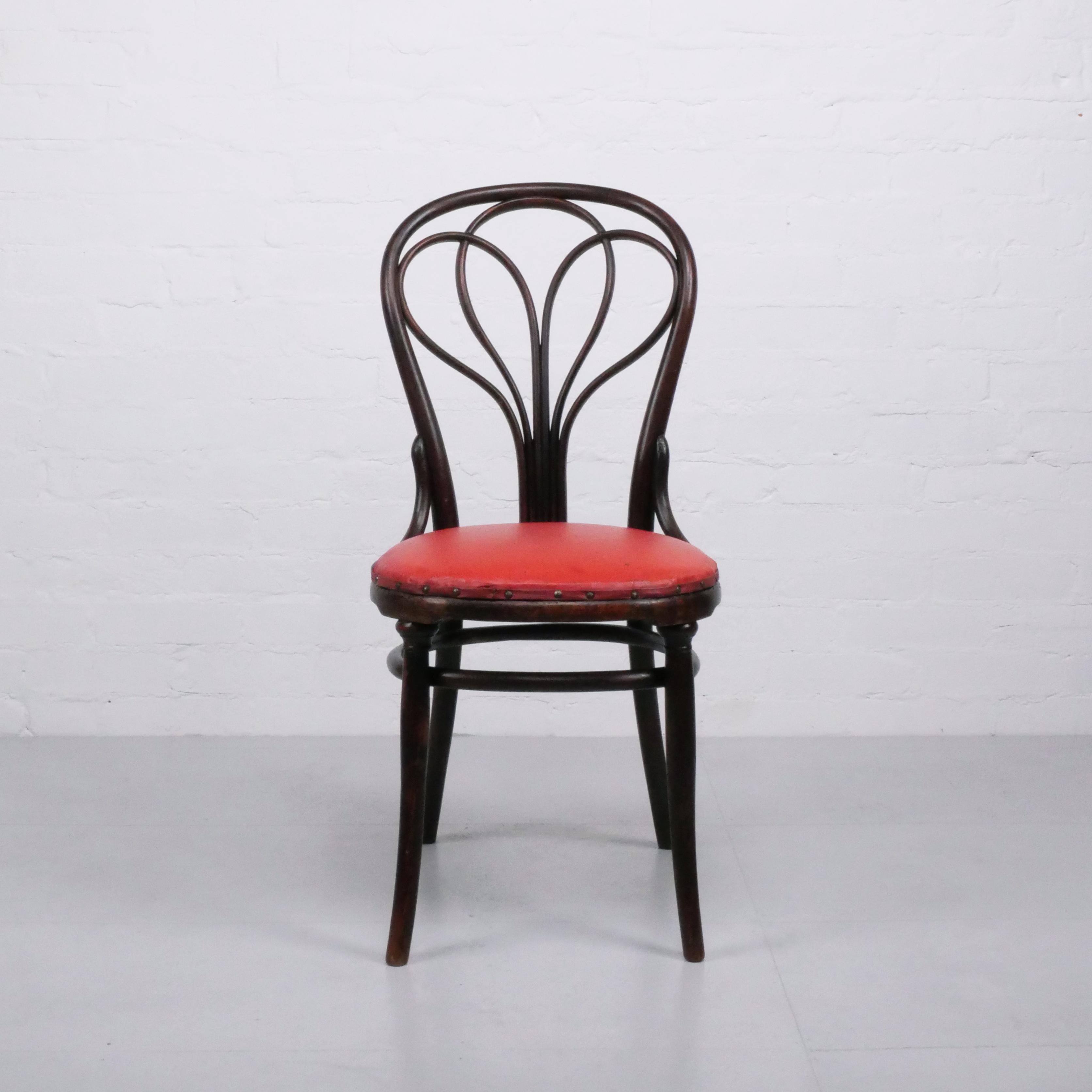 Austrian Set of 4 no.25 dining chairs by Gebrüder Thonet, c. 1870 For Sale