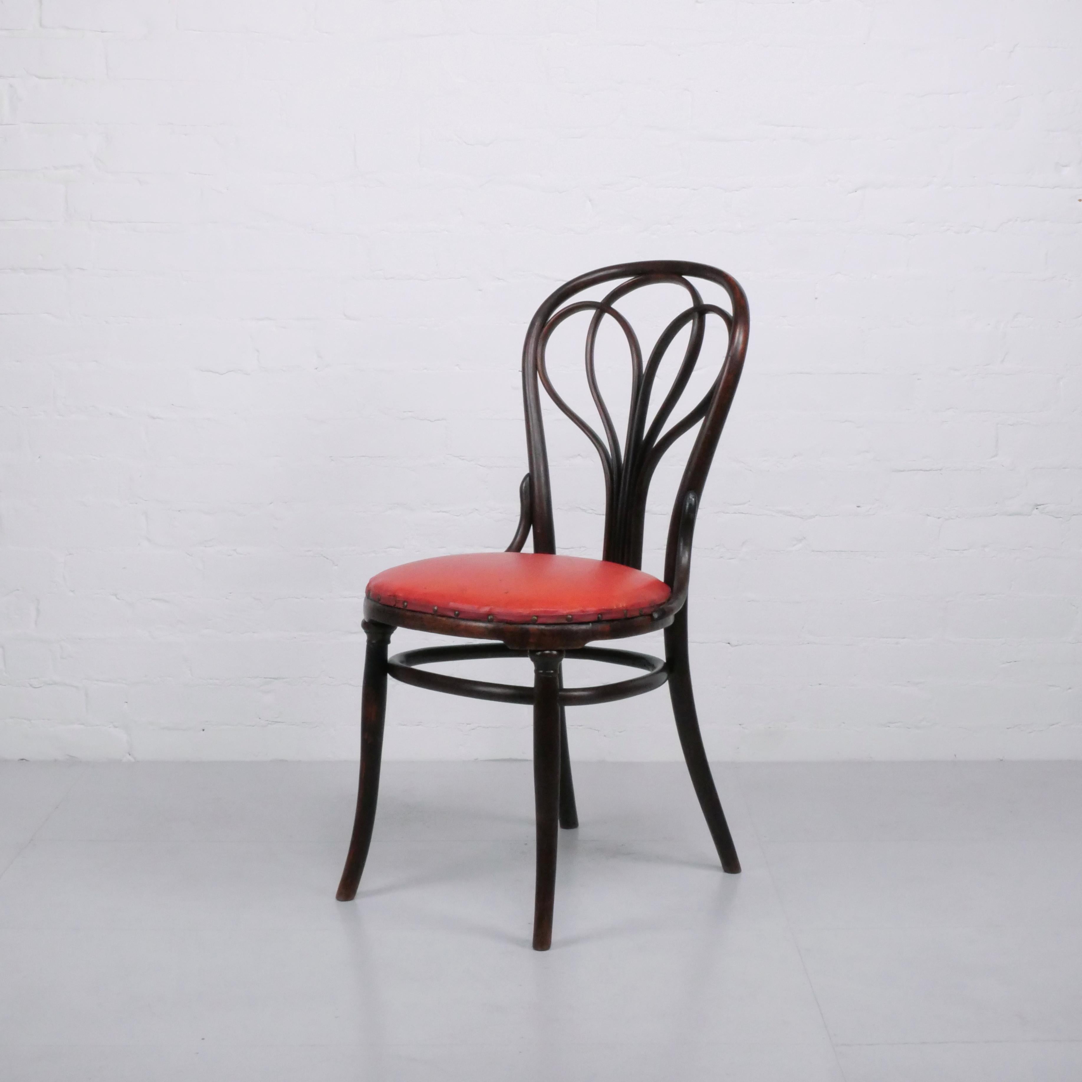 Set of 4 no.25 dining chairs by Gebrüder Thonet, c. 1870 In Good Condition For Sale In London, GB