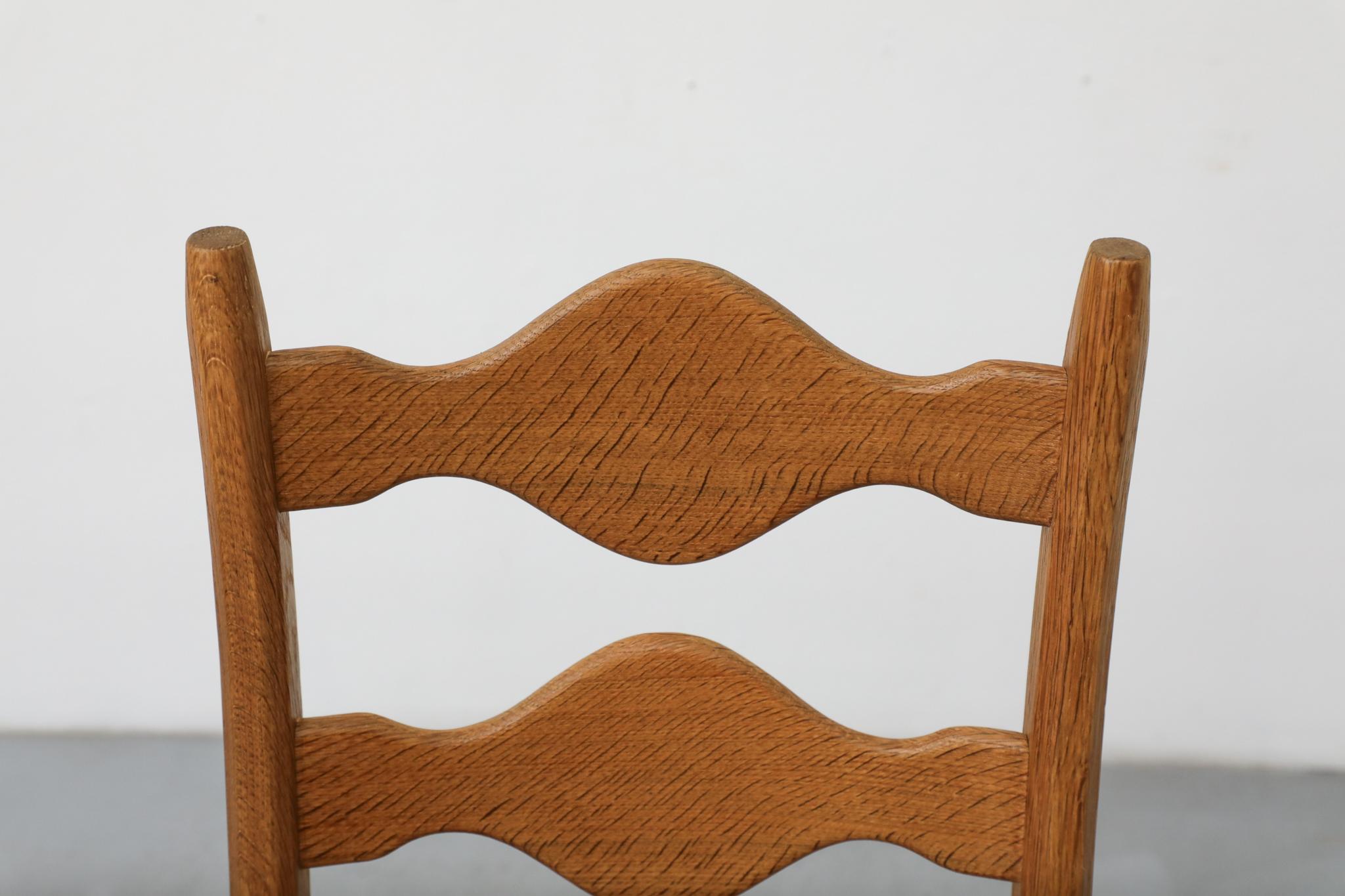 Set di 4 sedie da pranzo con schienale decorativo in Oak Brutalist di Henning Kjaernulf in vendita 5