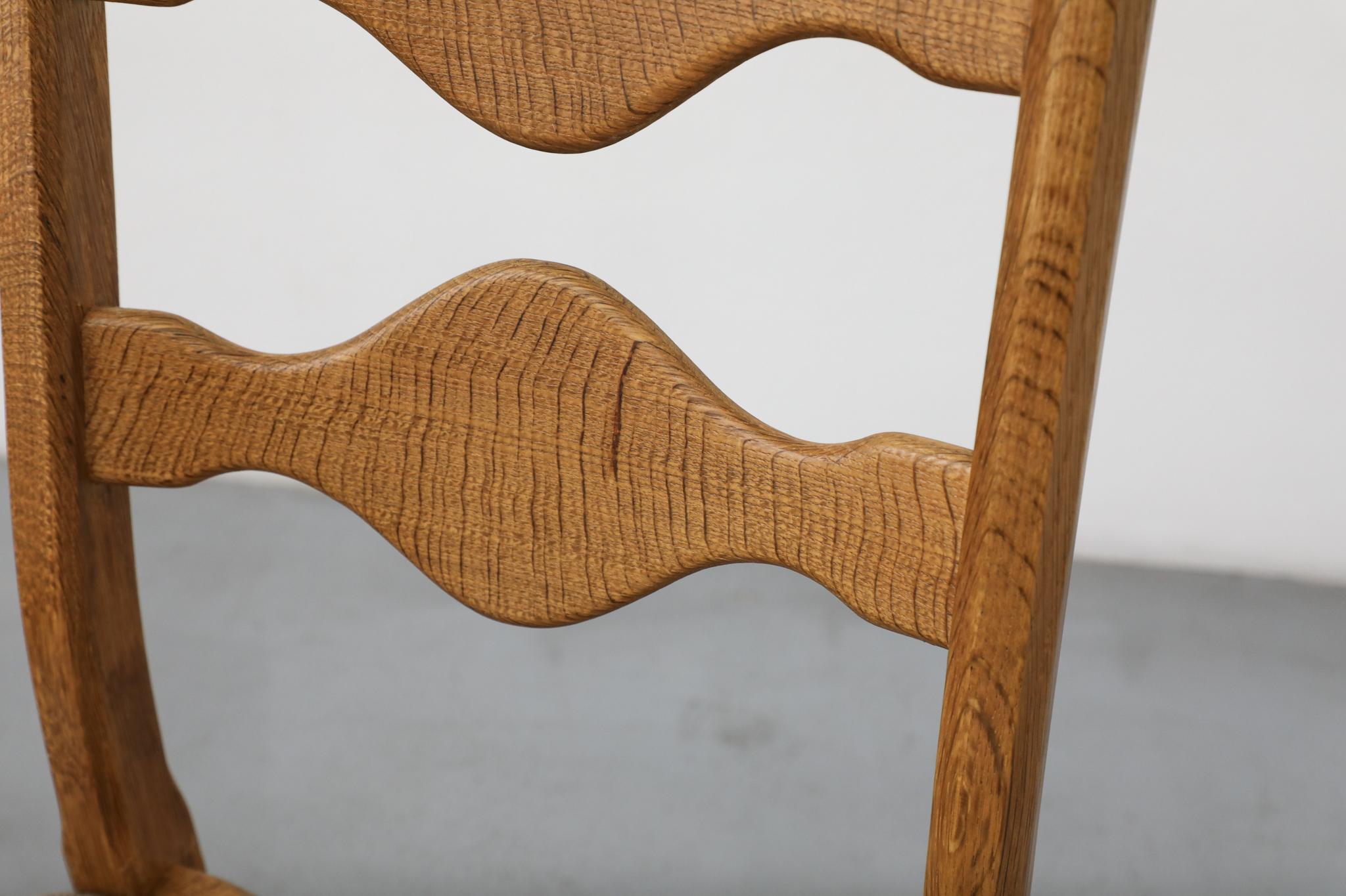 Set di 4 sedie da pranzo con schienale decorativo in Oak Brutalist di Henning Kjaernulf in vendita 6